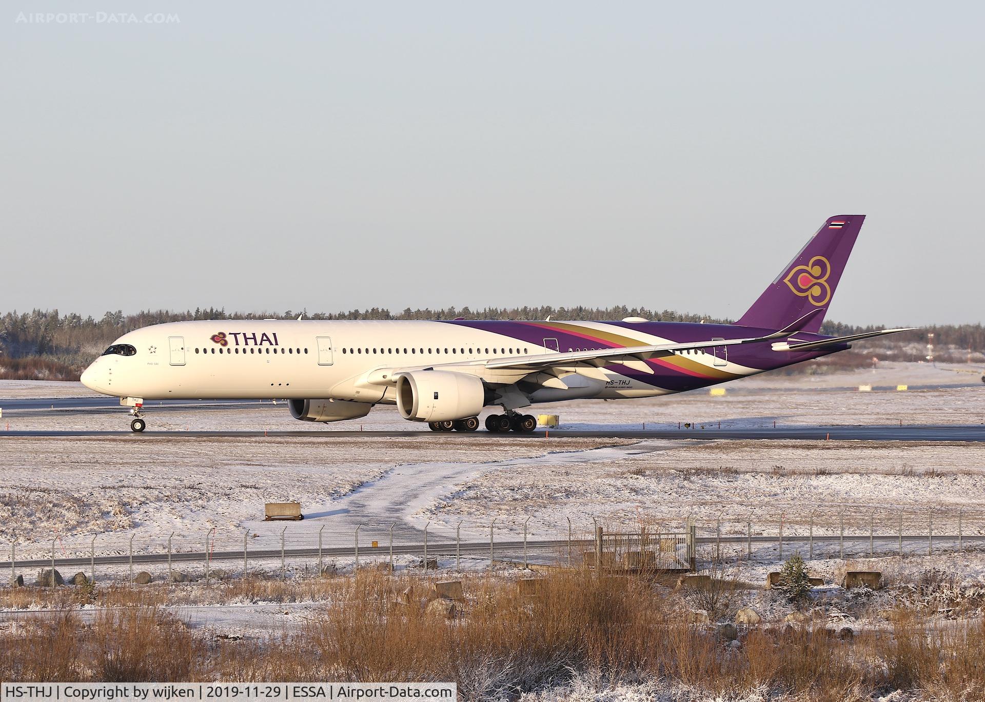 HS-THJ, 2017 Airbus A350-941 C/N 0177, RWY 01L
