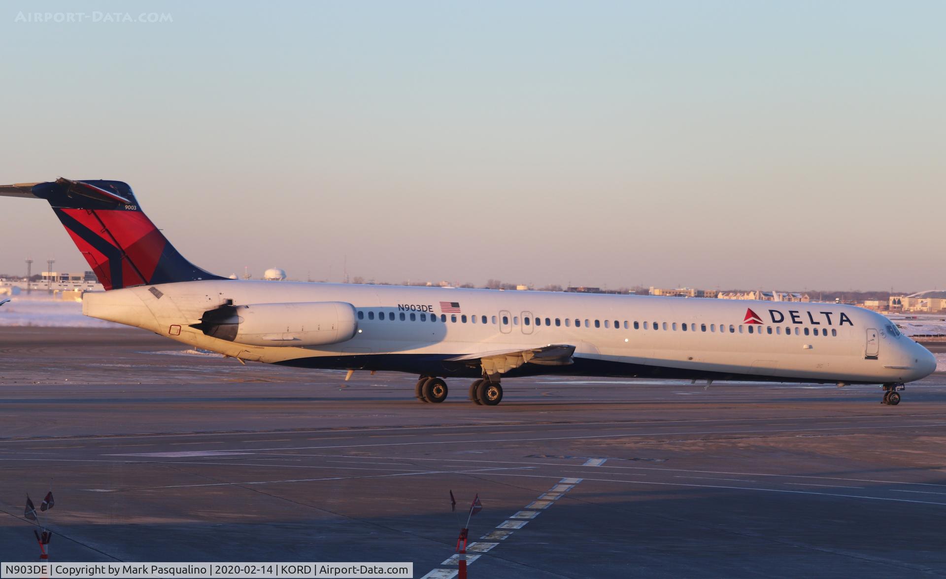 N903DE, 1992 McDonnell Douglas MD-88 C/N 53380, MD-88