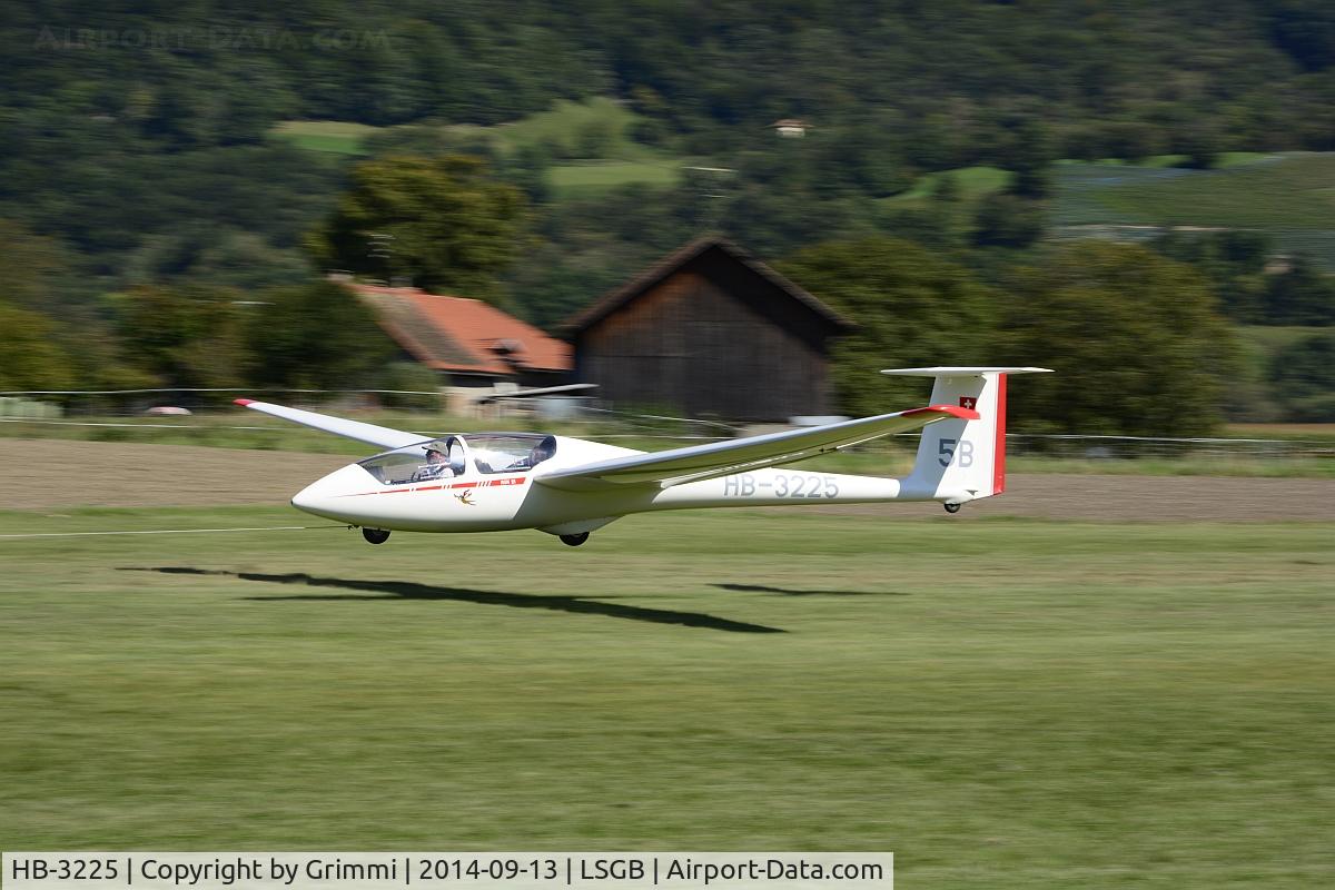HB-3225, 1996 Schleicher ASK-21 C/N 21642, Take-off with ''Schlepp''