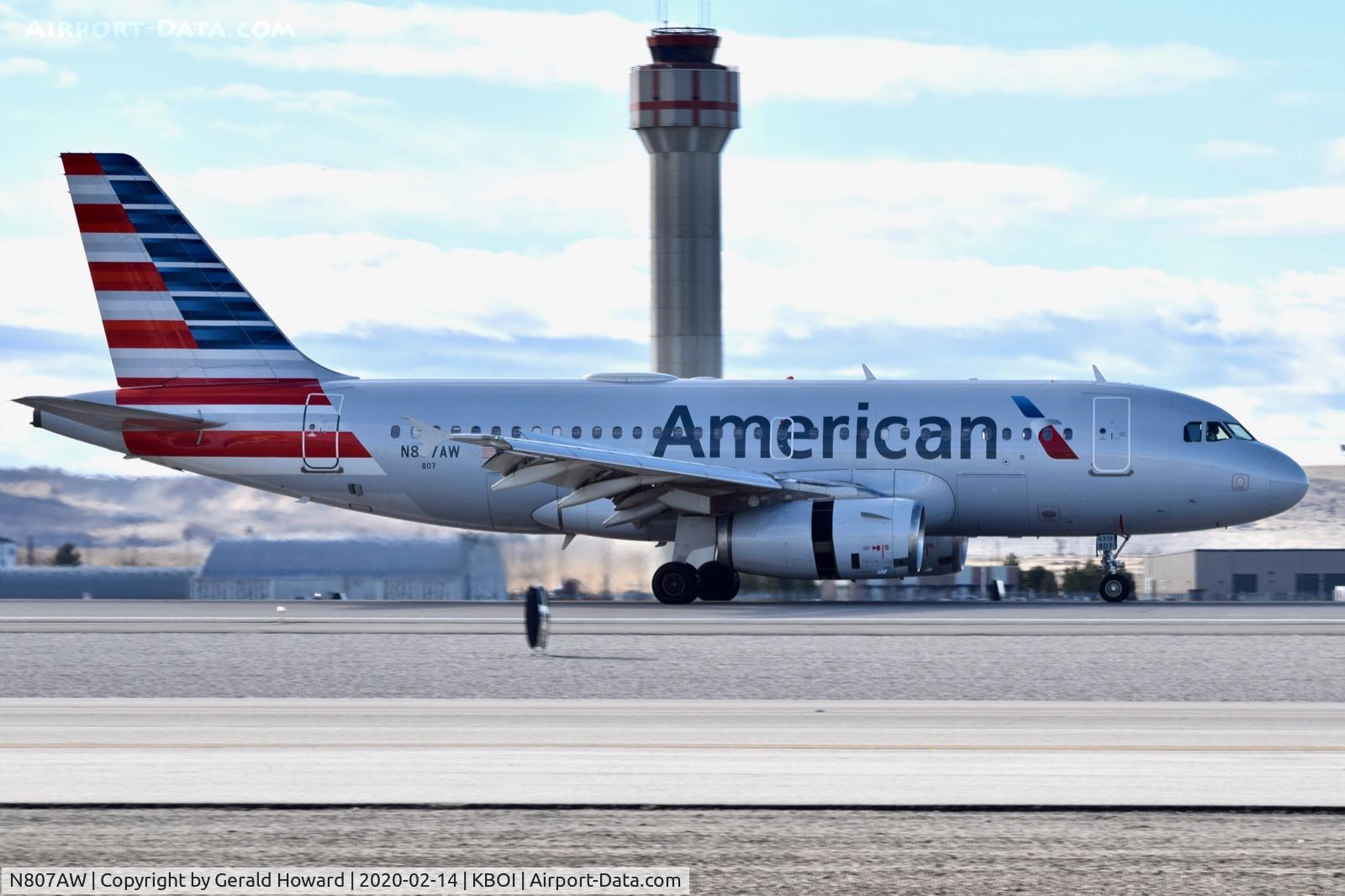 N807AW, 1999 Airbus A319-132 C/N 1064, Landing roll out on 28R.