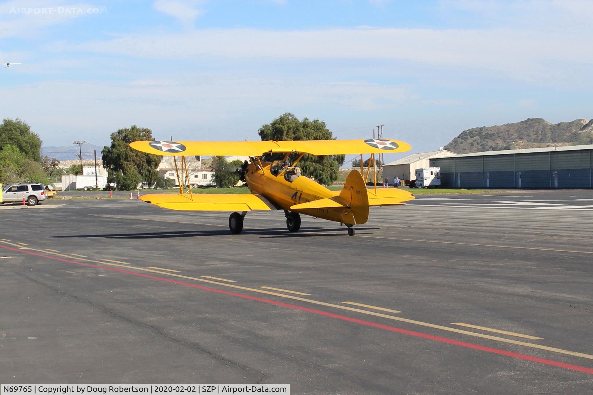 N69765, 1941 Boeing A75N1 (PT17) C/N 75-1044, 1941 Boeing Stearman A75N1, Continental W670 220 Hp radial, taxi
