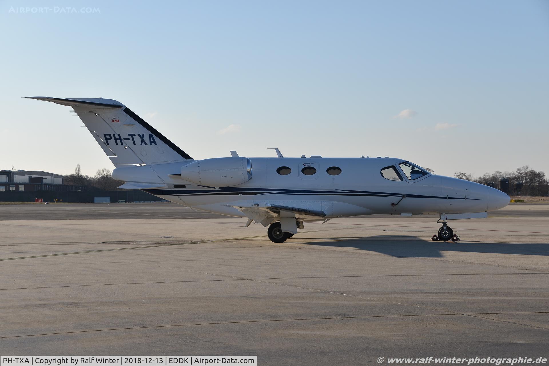 PH-TXA, 2008 Cessna 510 Citation Mustang Citation Mustang C/N 510-0111, Cessna 510 Citation Mustang - AirField Holding - 510-0111 - PH-TXA - 13.12.2018 - CGN