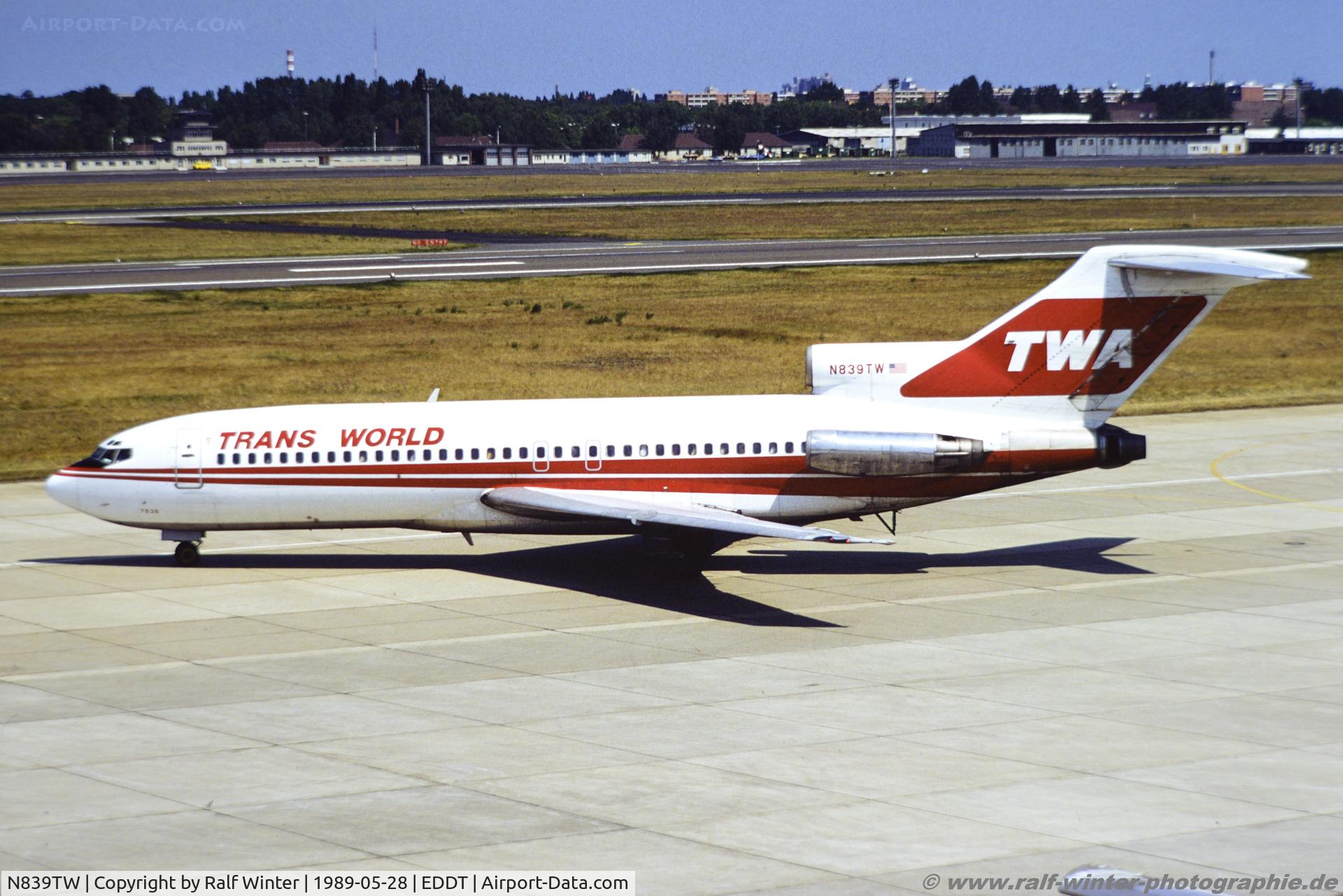 N839TW, 1965 Boeing 727-31 C/N 18904, Boeing 727-31 - TW TWA Trans World Airlines - 18904 - N839TW - 28.05.1989 - TXL