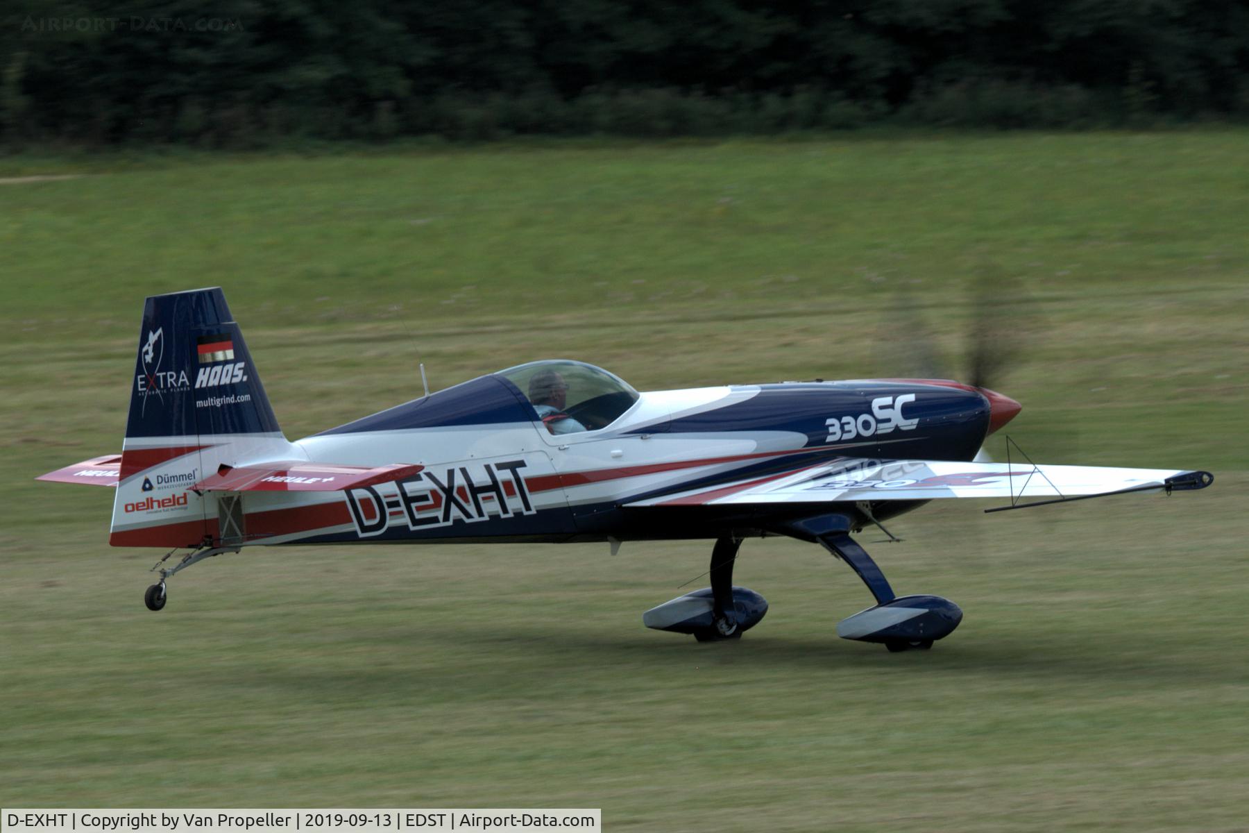 D-EXHT, 2016 Extra EA-330SC C/N SC055, Extra EA-330SC taking off from Hahnweide airfield, Germany. OTT 2019