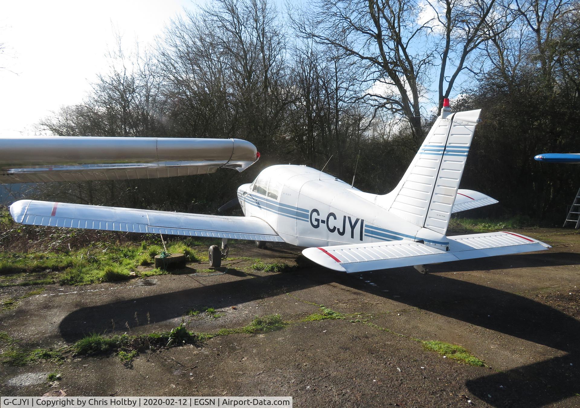G-CJYI, 1971 Piper PA-28-140 Cherokee C/N 28-7225145, Parked at Bourn, Cambs