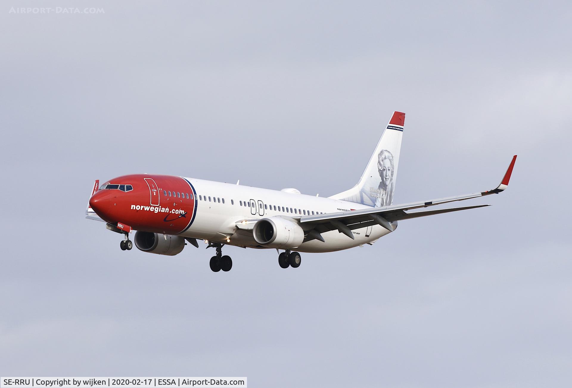 SE-RRU, 2013 Boeing 737-8JP C/N 39020, RWY 26