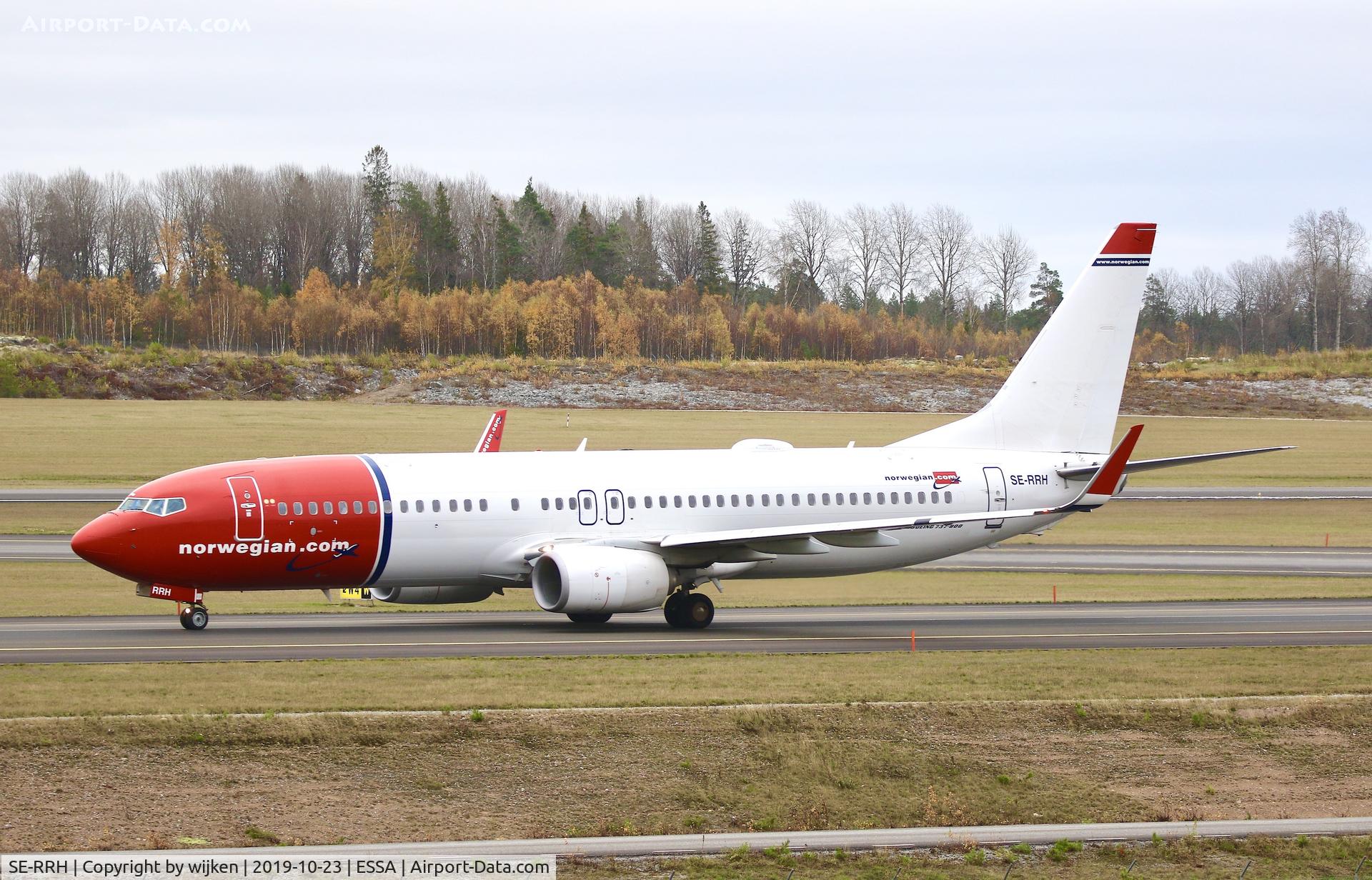 SE-RRH, 2015 Boeing 737-8JP C/N 41139, Taxiway W