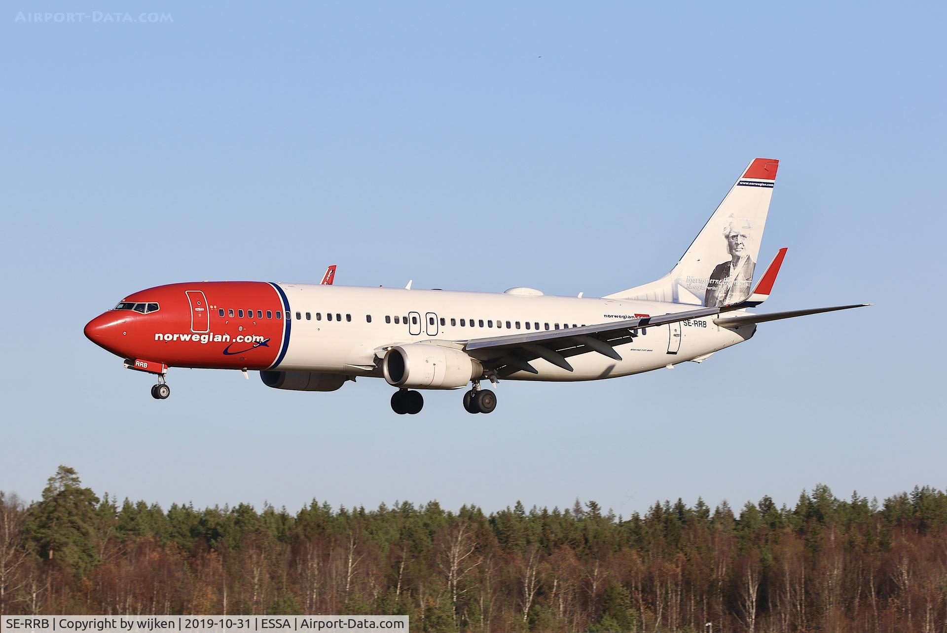SE-RRB, 2009 Boeing 737-8JP C/N 39163, RWY 26