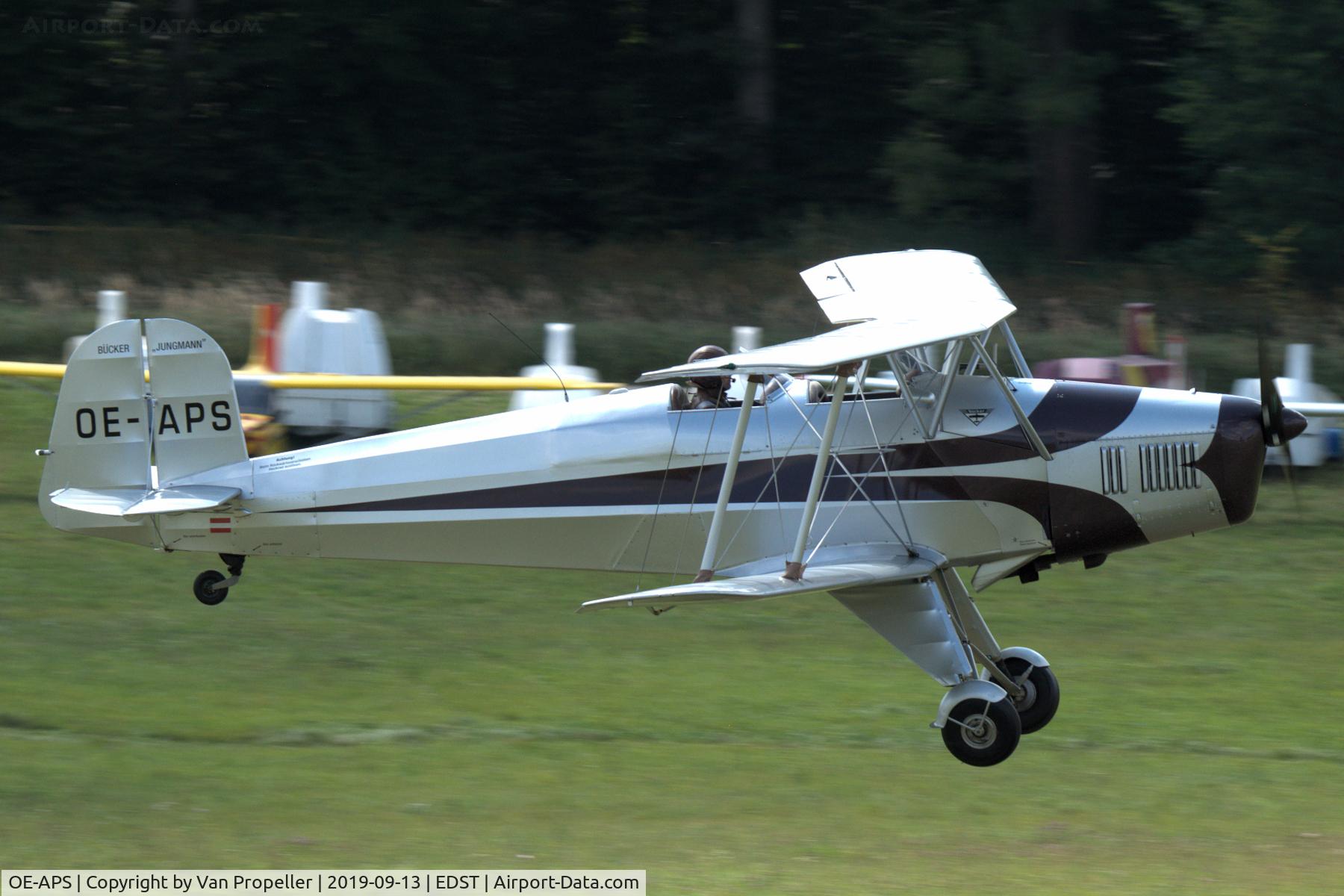 OE-APS, 2000 Tatra T-131PA Jungmann C/N 105, T-131PA Jungmann landing at Hahnweide airfield, Germany. OTT 2019