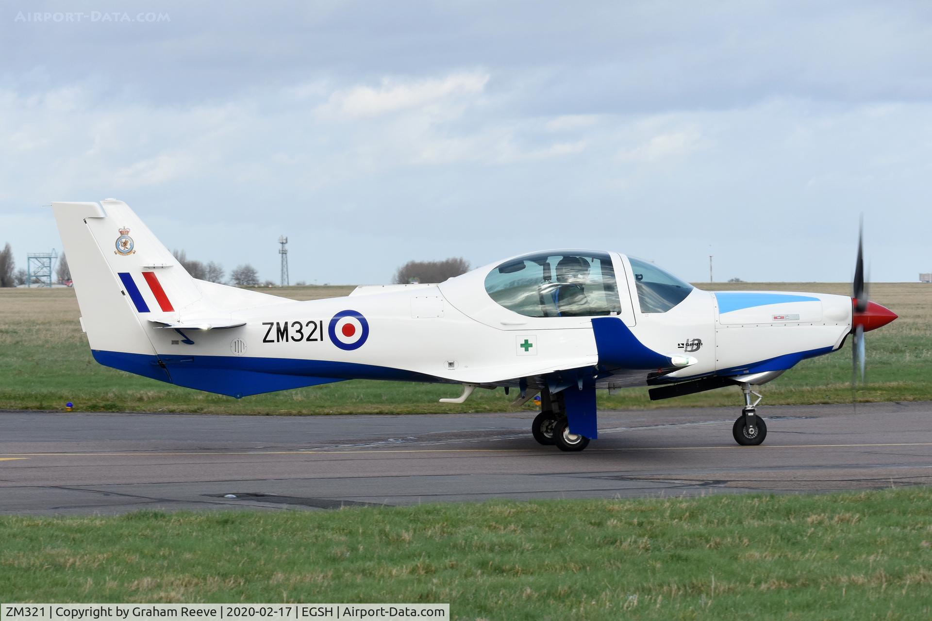 ZM321, 2017 Grob G-120TP-A Prefect T.1 C/N 11146, Departing from Norwich.