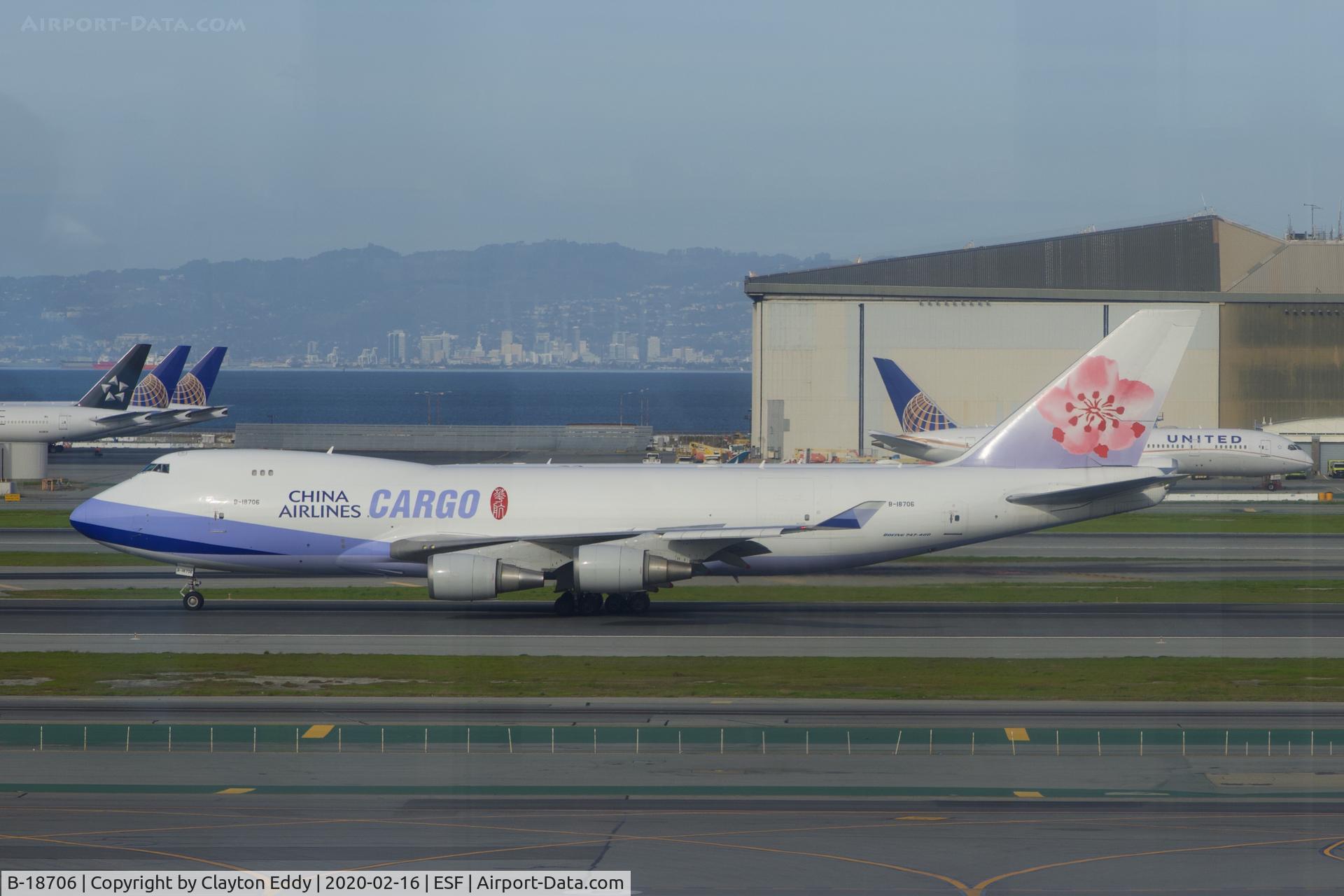 B-18706, 2001 Boeing 747-409F/SCD C/N 30763, Picture from the new observation deck. SFO. 2020.