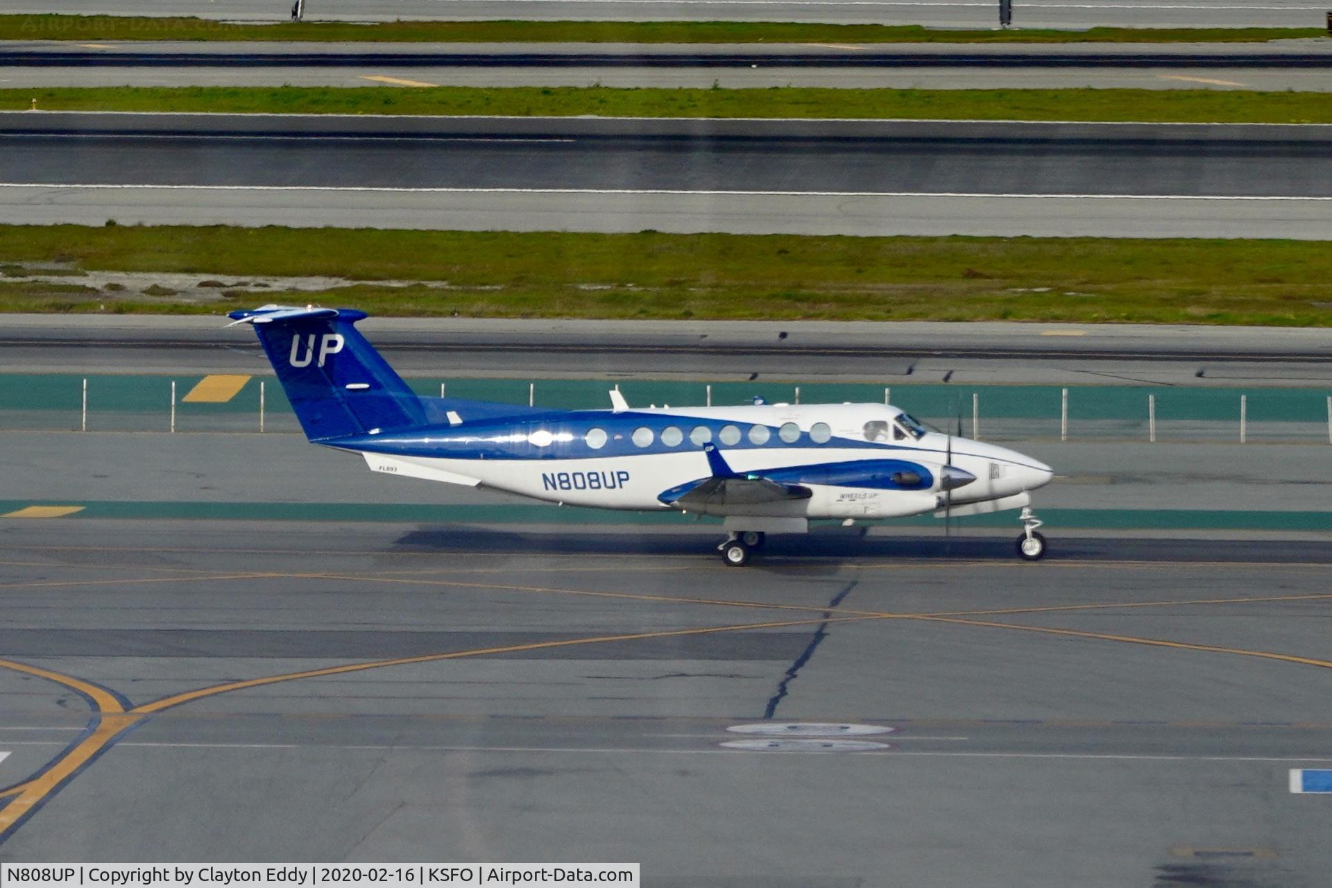 N808UP, 2013 Hawker Beechcraft 350 King Air (B300) C/N FL-893, Sky Terrace SFO 2020.