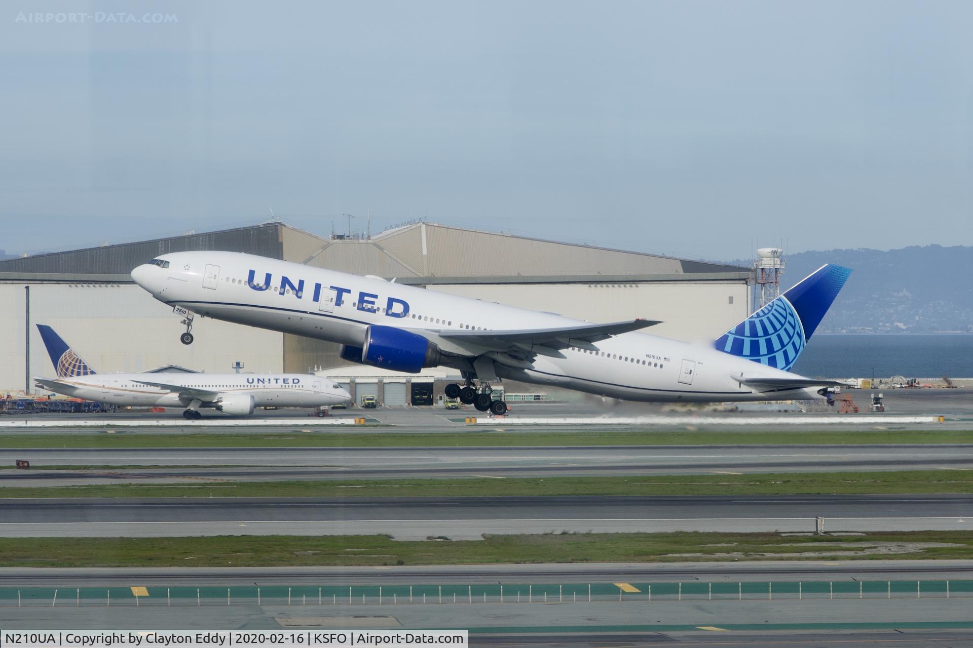 N210UA, 2000 Boeing 777-222 C/N 30216, Picture taken from new observation deck terminal 2. SFO. 2020.