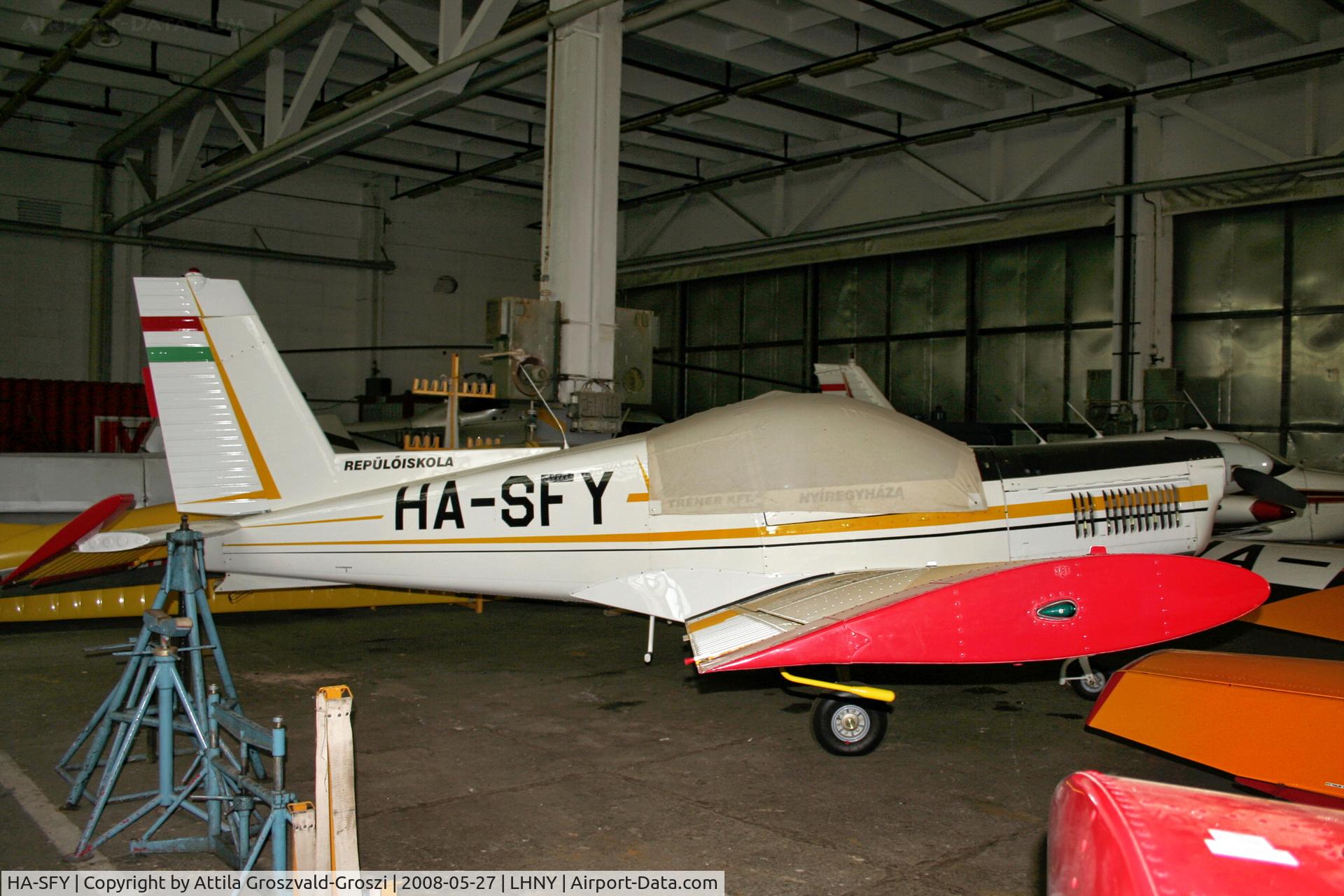 HA-SFY, 1981 Zlin Z-142 C/N 0255, LHNY - Nyíregyháza Airport, Hungary