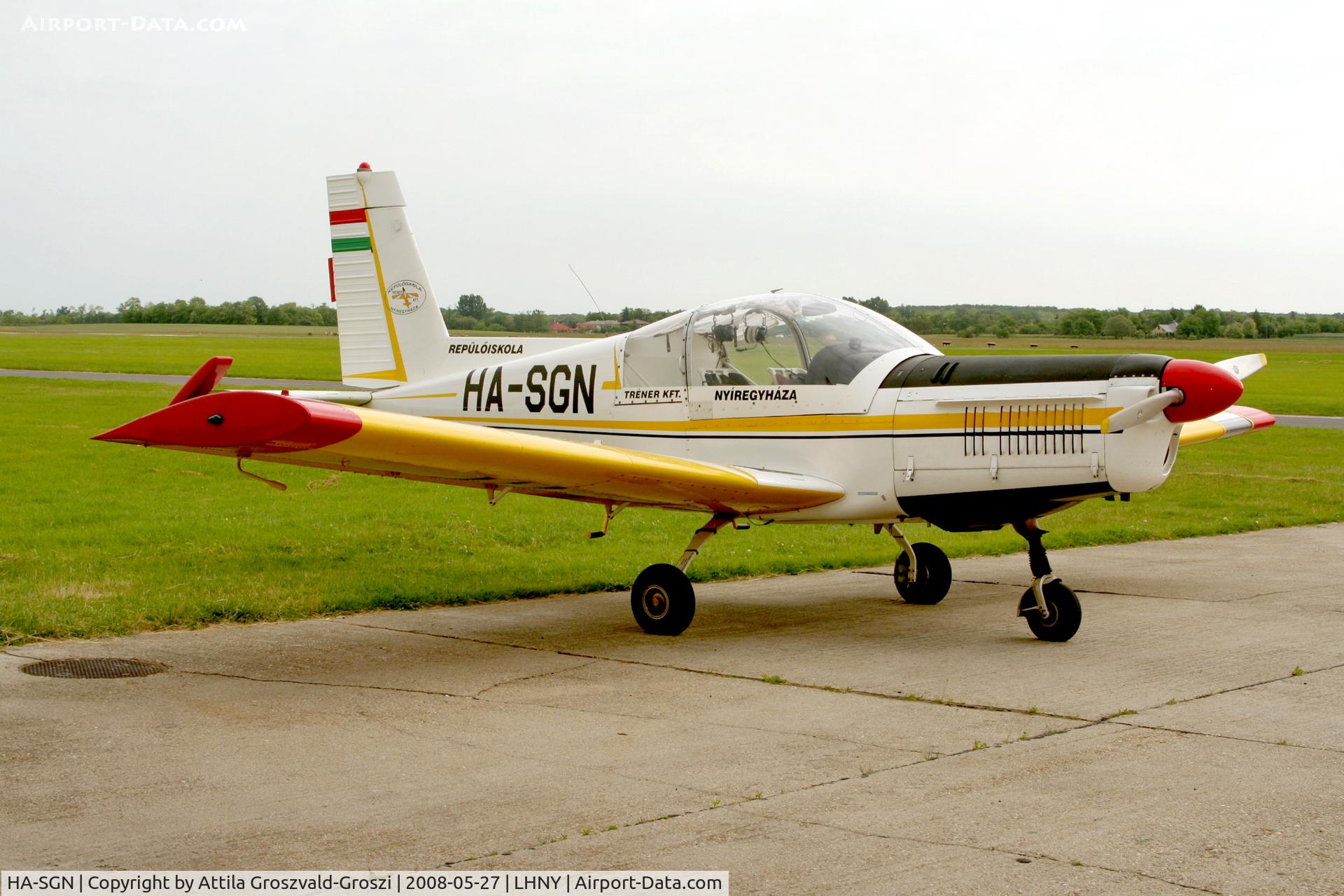 HA-SGN, 1985 Zlin Z-142 C/N 0420, LHNY - Nyíregyháza Airport, Hungary