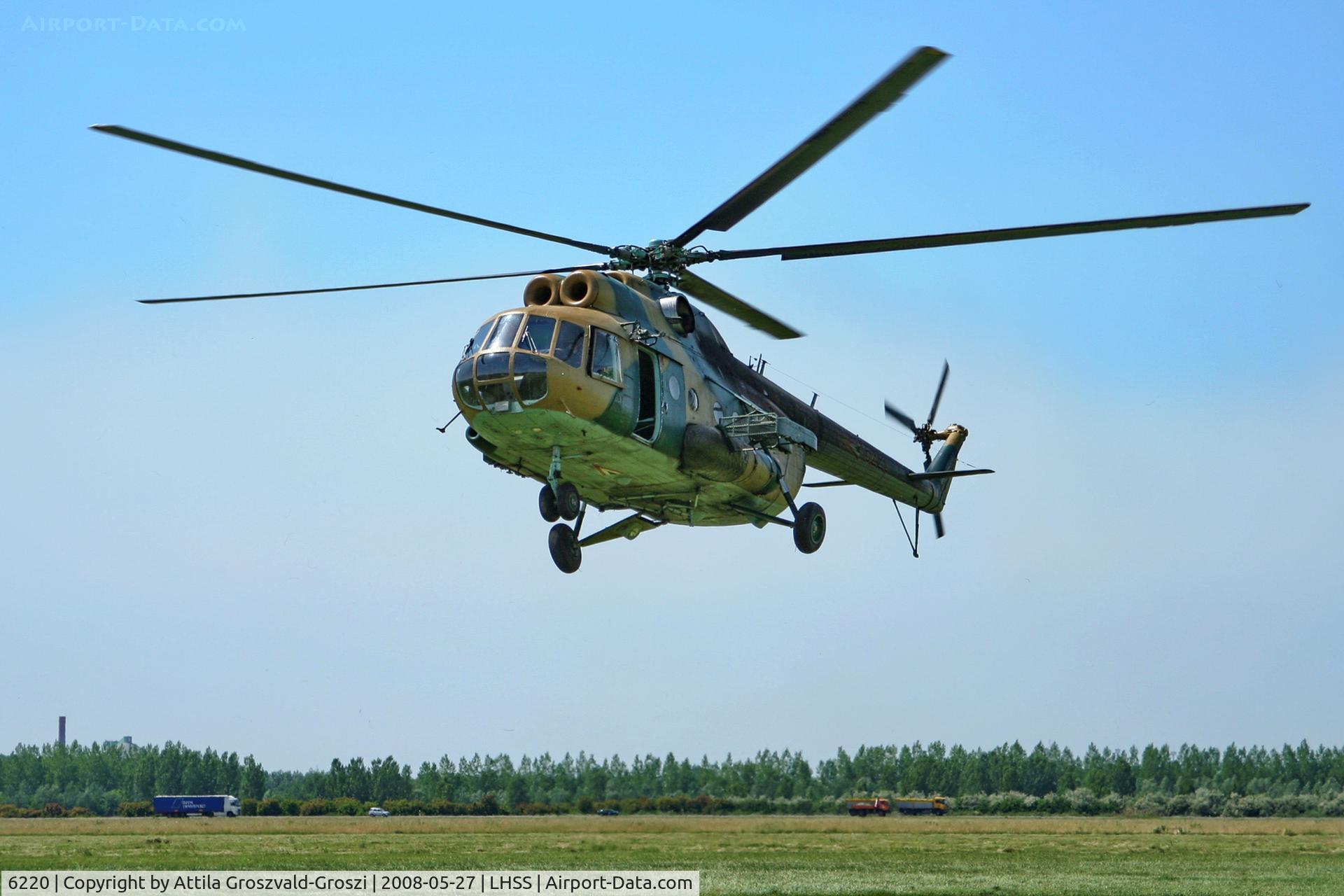 6220, 1980 Mil Mi-8T Hip C/N 226220, LHSS - Szolnok-Szandaszölös Airport, Hungary