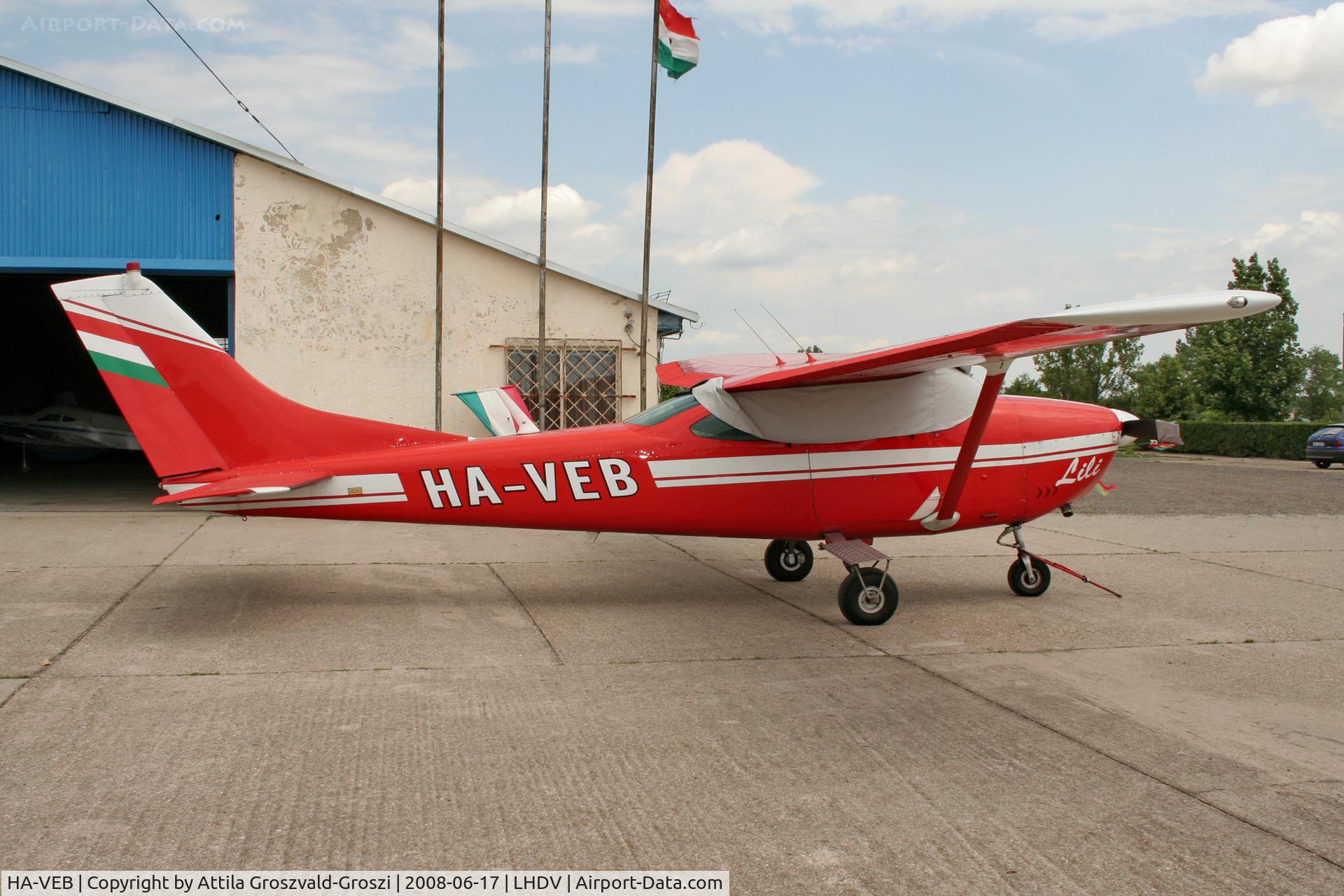 HA-VEB, Cessna 182G Skylane C/N 18255832, LHDV - Dunaujváros, Baracs-Kisapostag Airport, Hungary