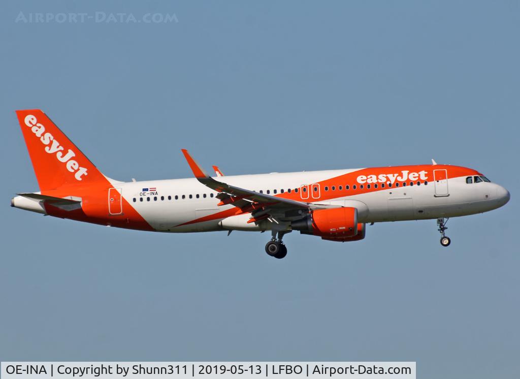 OE-INA, 2017 Airbus A320-214 C/N 7693, Landing rwy 32L