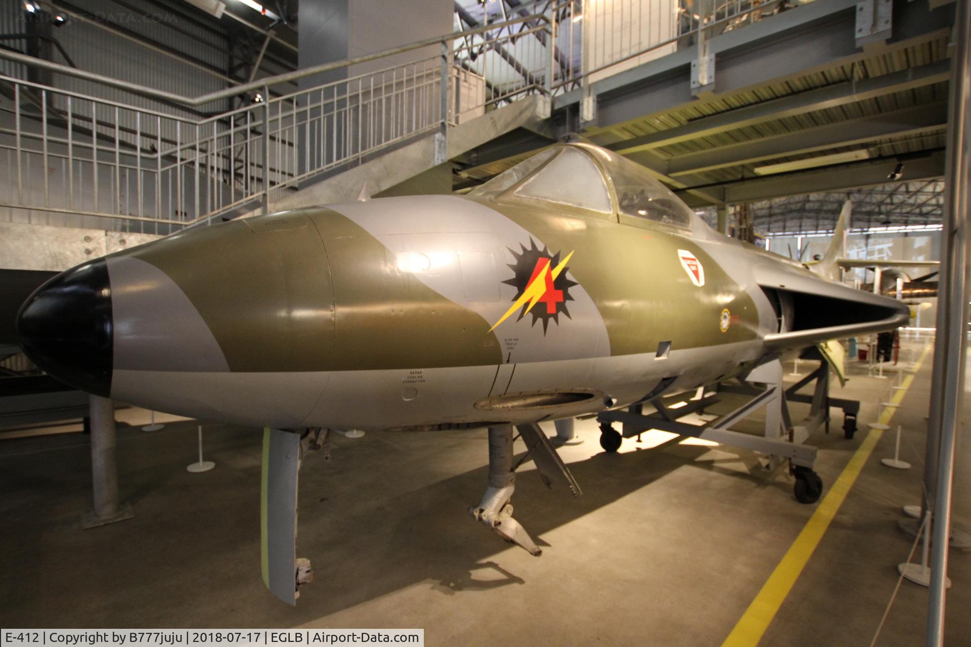 E-412, Hawker Hunter F.51 C/N 41H/680271, at Brookland Museum peint XF368 RAF
