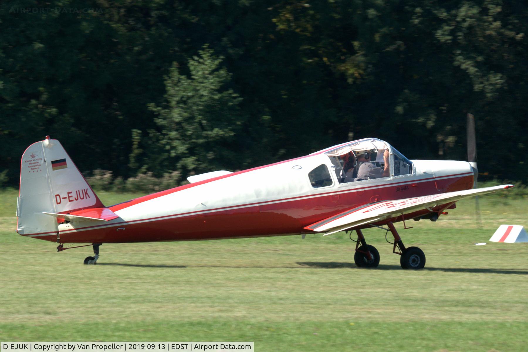 D-EJUK, 1959 Klemm Kl-107B C/N 124, Klemm Kl 107 B landing at Hahnweide airfield, Germany. OTT 2019. Part of the Quax-Flieger collection