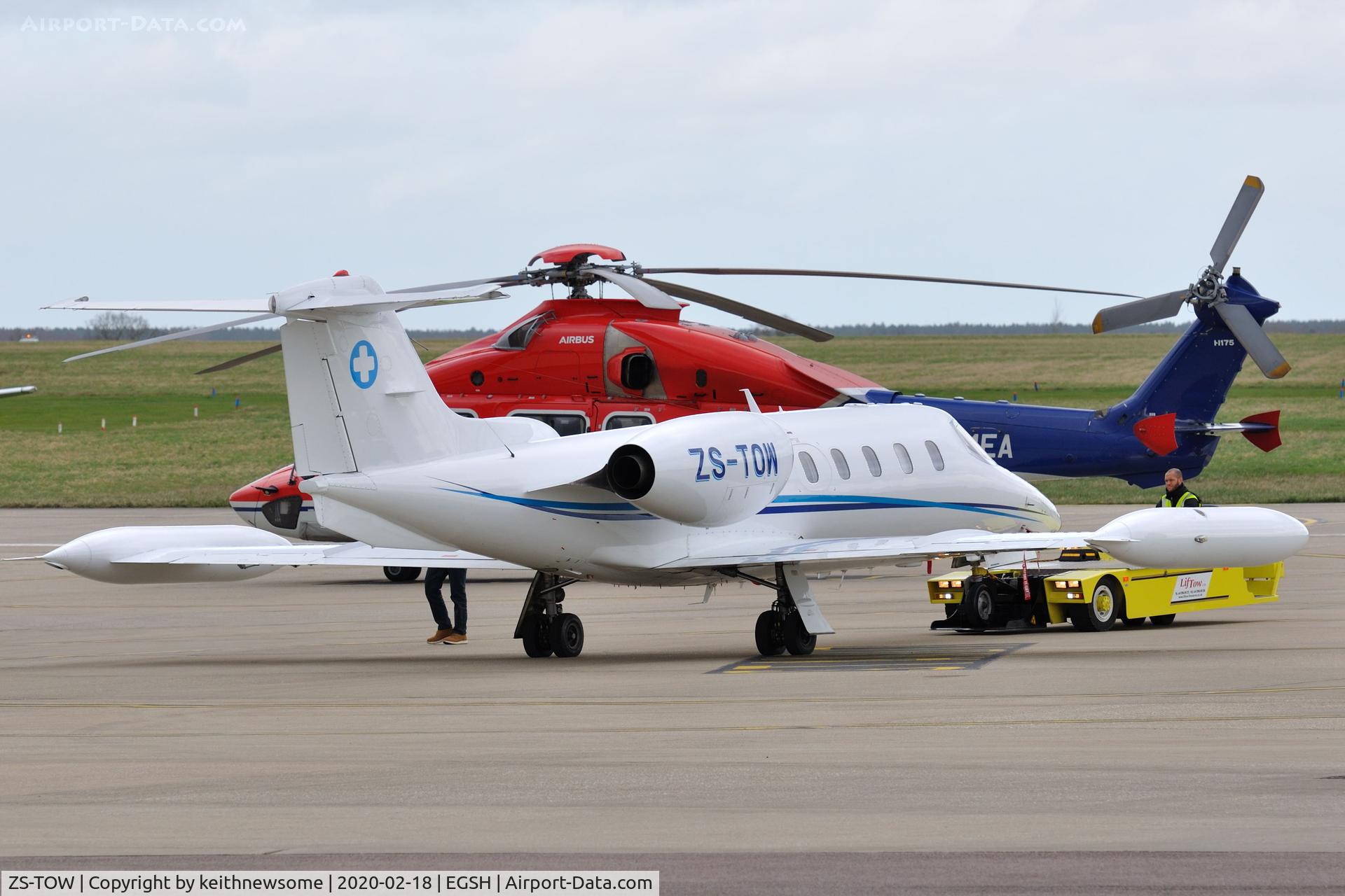 ZS-TOW, 1982 Gates Learjet 35A C/N 475, Apron movement.