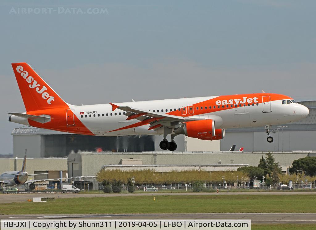 HB-JXI, 2011 Airbus A320-214 C/N 4721, Landing rwy 14R