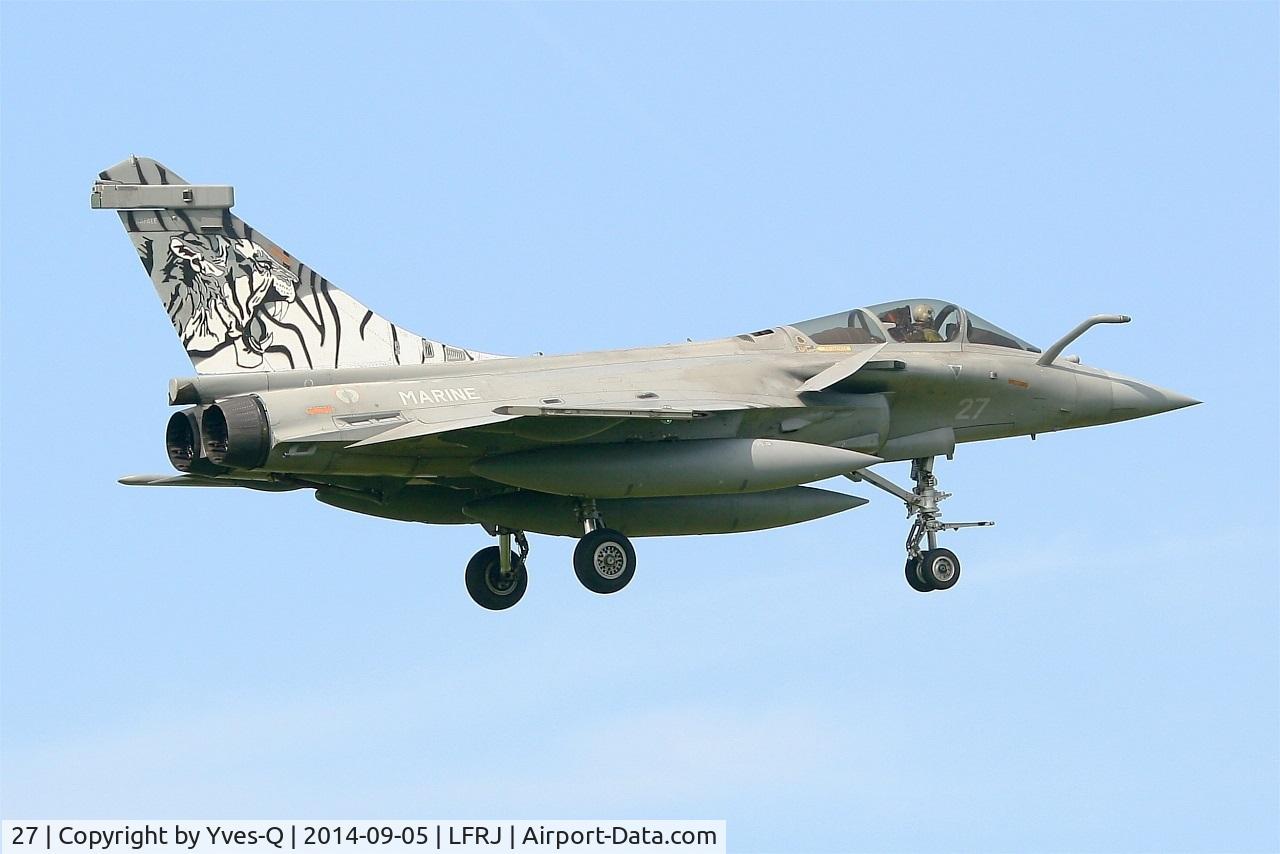 27, 2011 Dassault Rafale M C/N 27, Dassault Rafale M,  On final rwy 08, Landivisiau Naval Air Base (LFRJ)