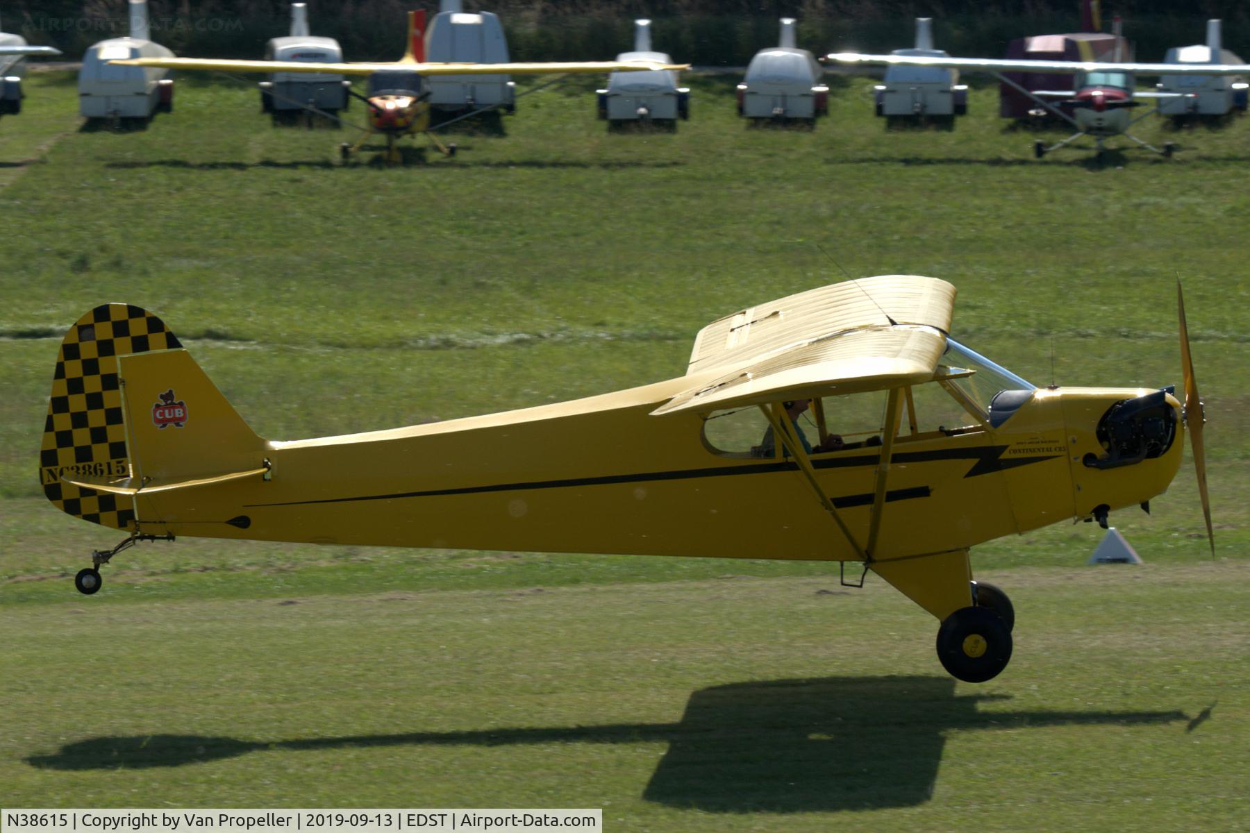 N38615, 1941 Piper J3C-65 Cub C/N 7147, Piper J3C-65 Cub landing at Hahnweide airfield, Germany. OTT 2019