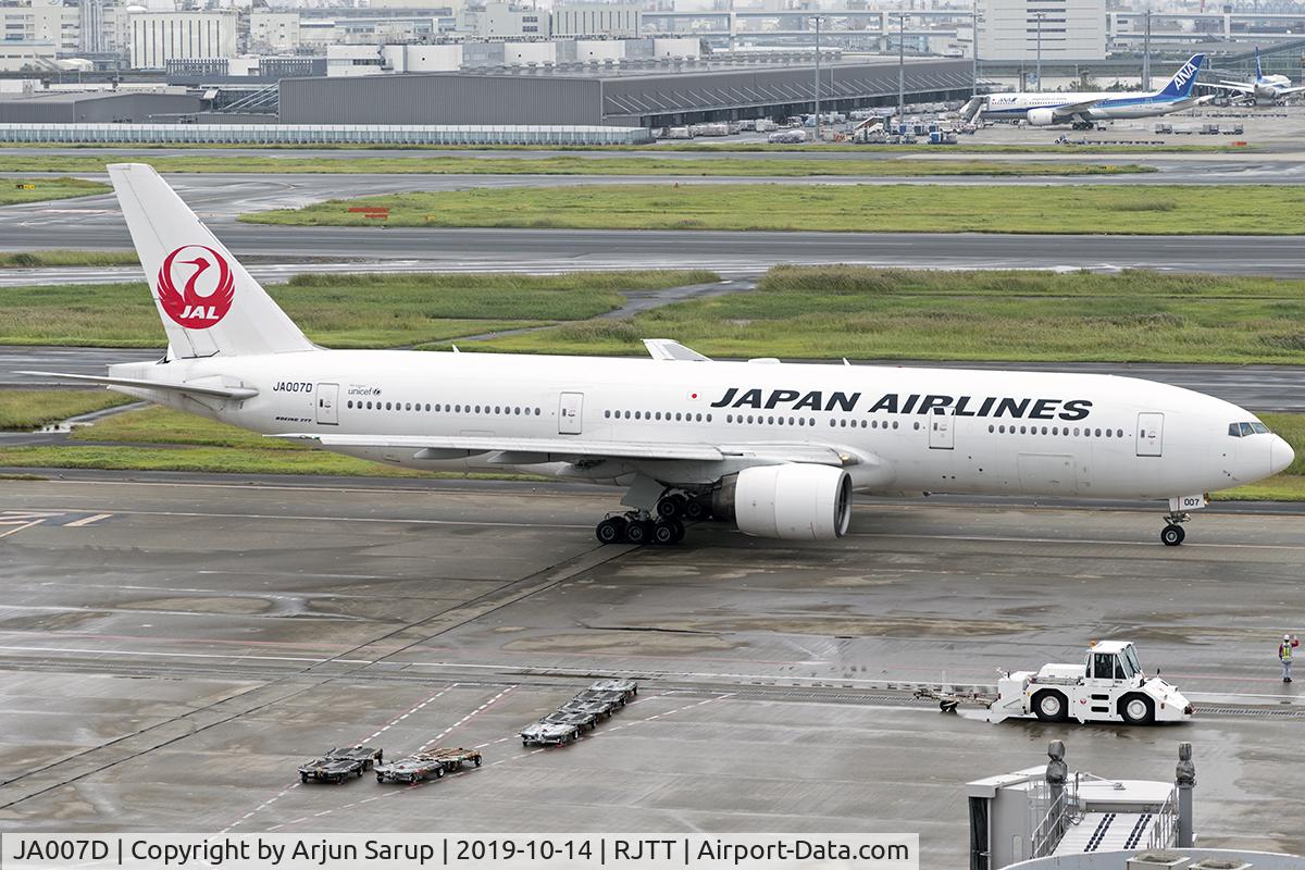 JA007D, 1998 Boeing 777-289 C/N 27639, Ready for departure from Haneda to Naha after Typhoon Hagibis as JL919.