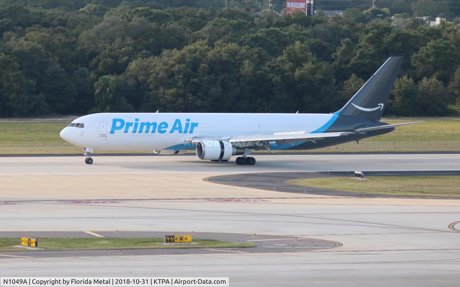 N1049A, 1999 Boeing 767-36N/ER/BDSF C/N 30109, Amazon
