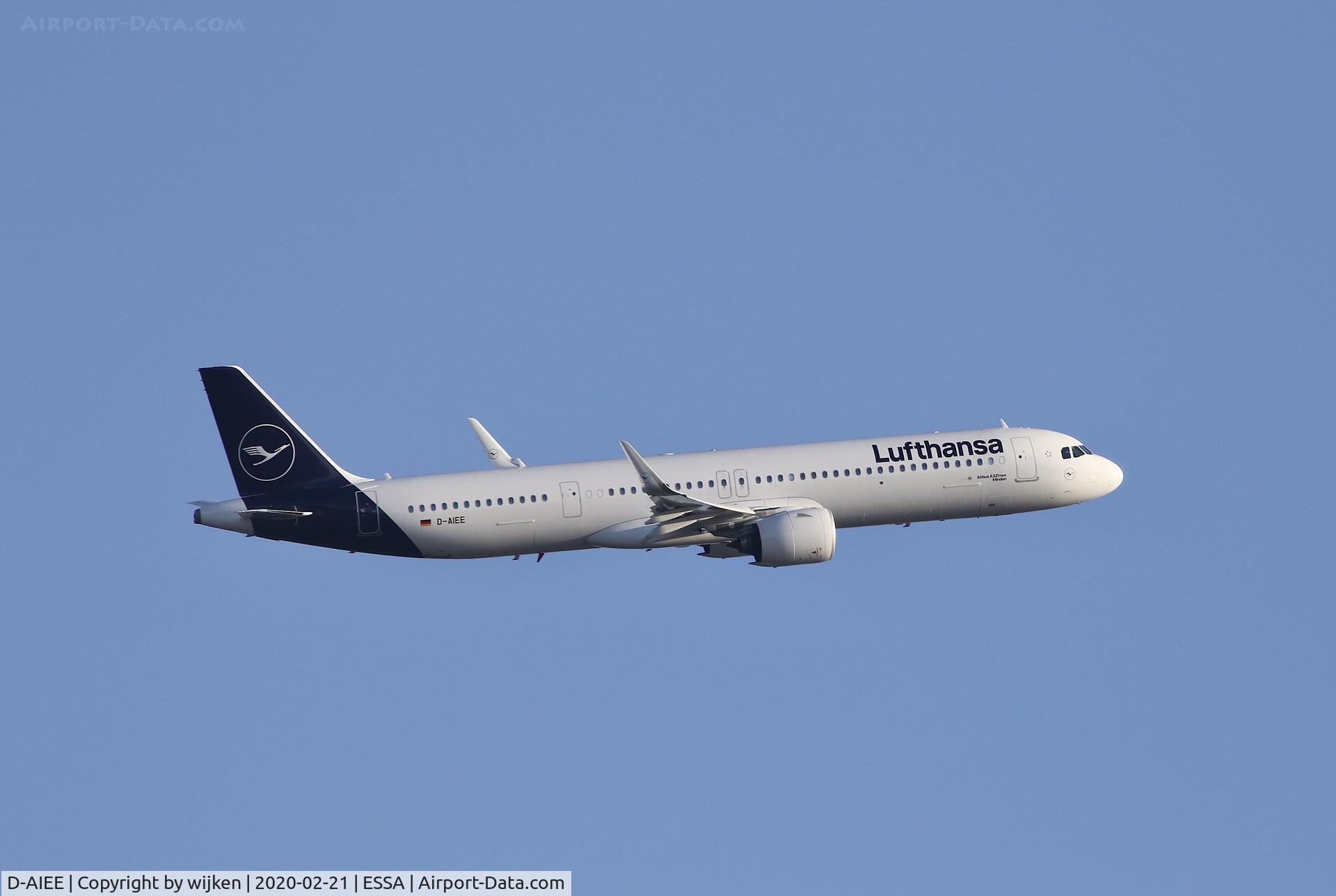 D-AIEE, 2019 Airbus A321-271NX C/N 9046, RWY 19R