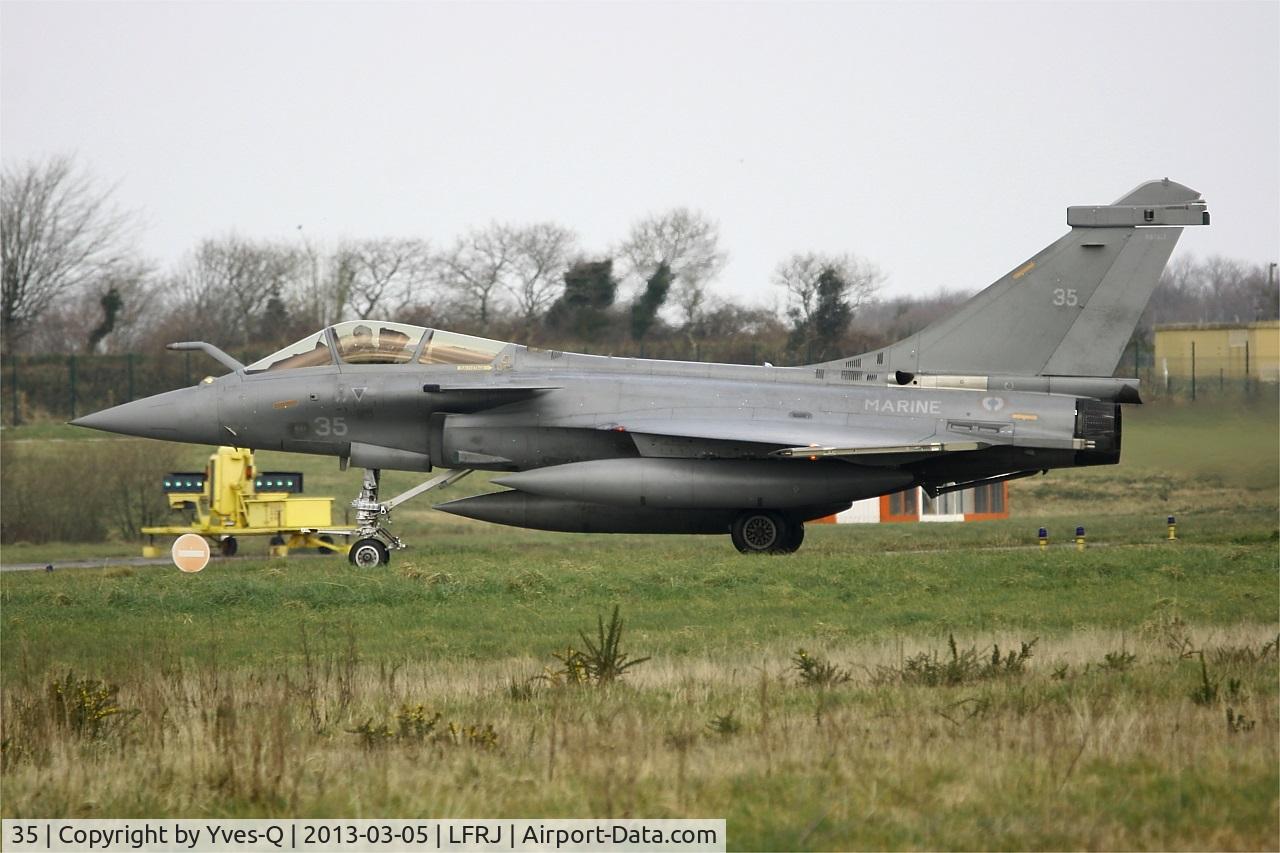 35, 2012 Dassault Rafale M C/N 35, Dassault Rafale M, Taxiing to holding point rwy 08, Landivisiau naval air base (LFRJ)
