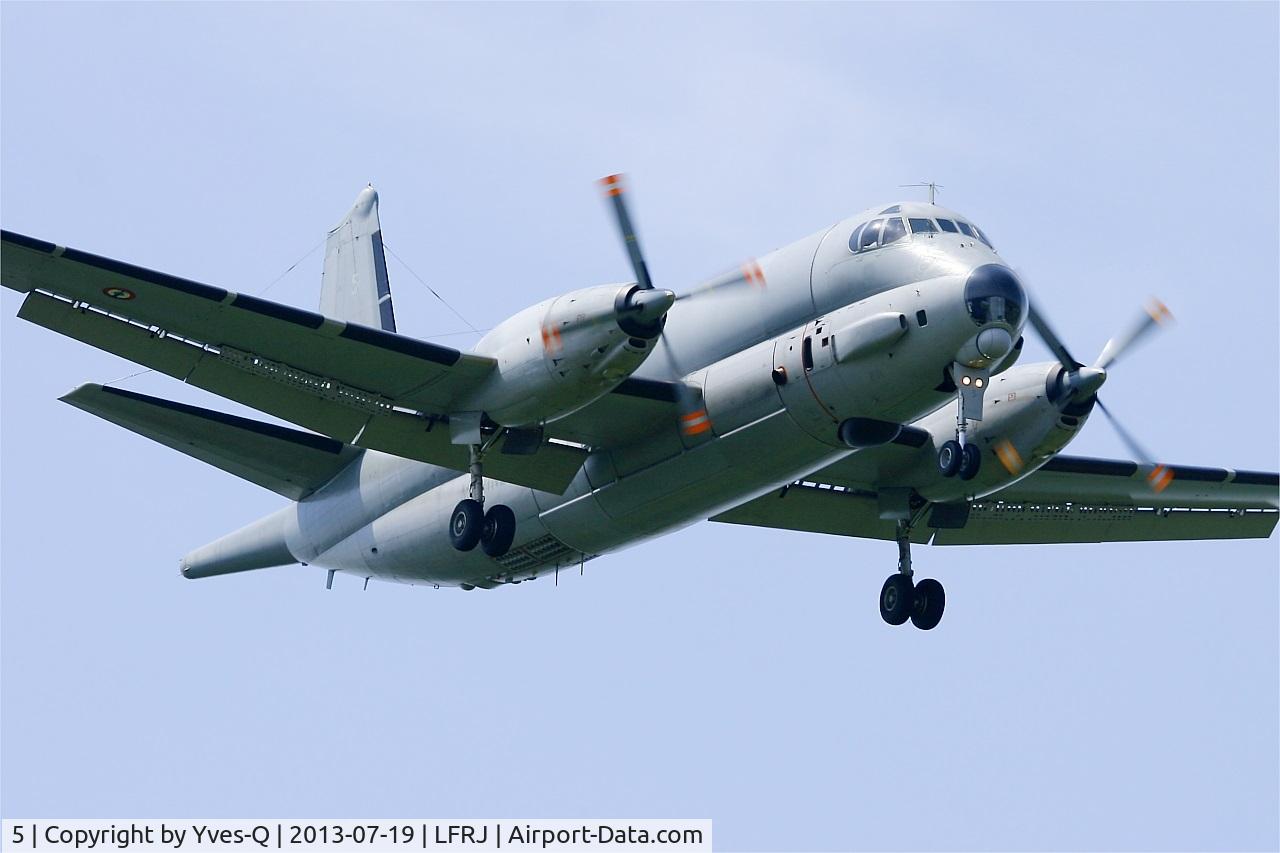 5, Dassault ATL-2 Atlantique 2 C/N 5, Dassault-Breguet Atlantique II (ATL2), Short approach rwy 08, Landivisiau Naval Air Base (LFRJ)
