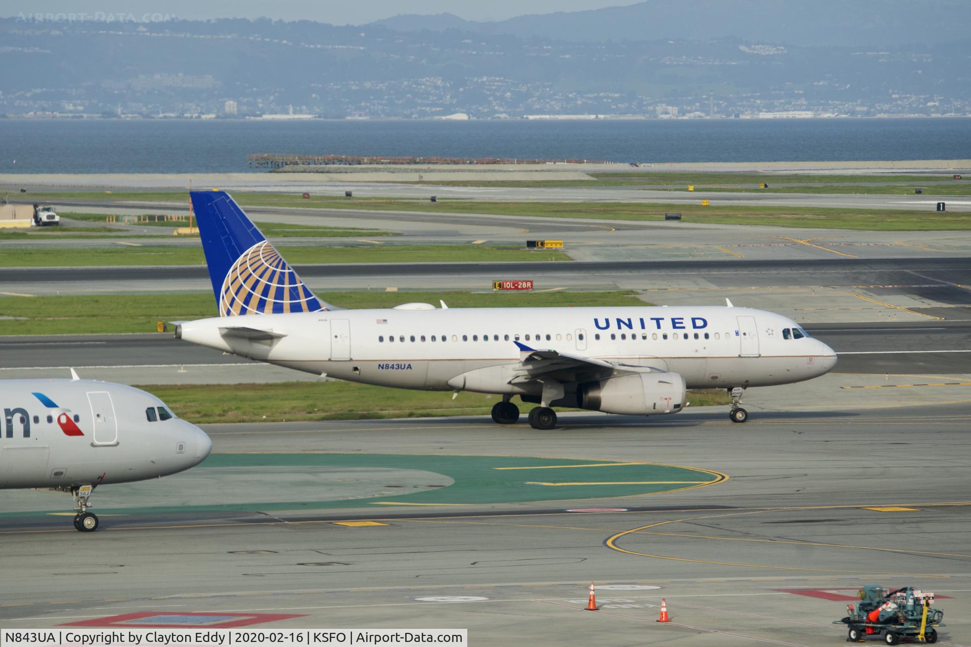 N843UA, 2001 Airbus A319-131 C/N 1573, Sky Terrace SFO 2020.