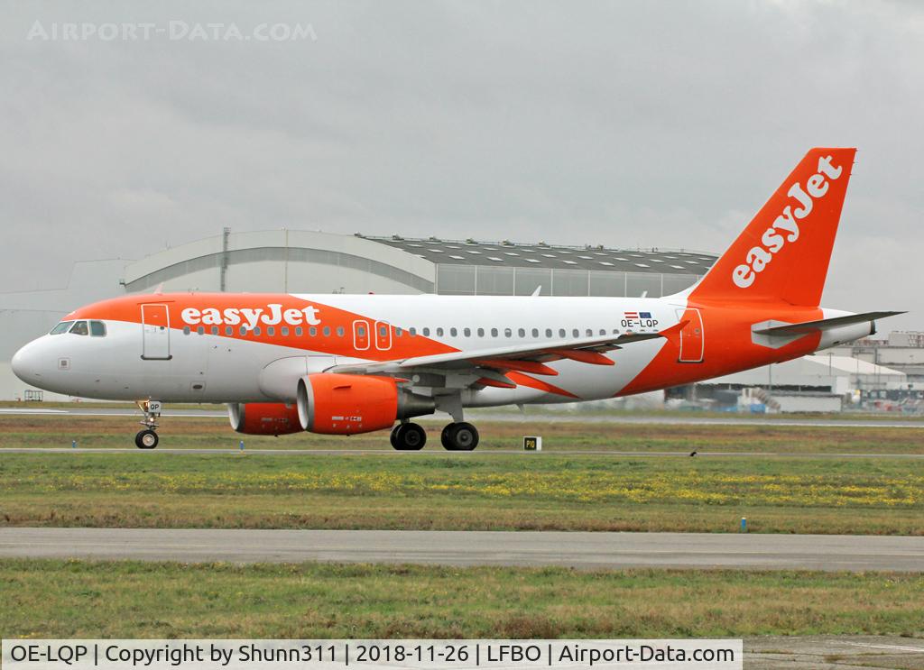 OE-LQP, 2009 Airbus A319-111 C/N 3810, Taxiing holding point rwy 32R for departure...