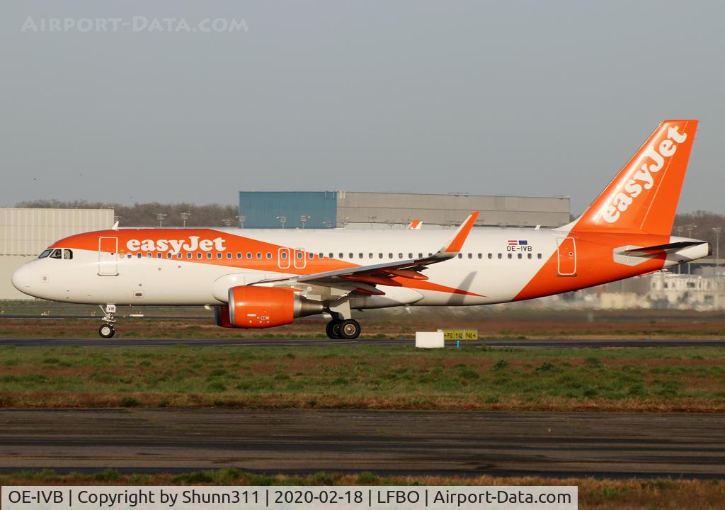 OE-IVB, 2016 Airbus A320-214 C/N 7093, Lining up rwy 32R from November 2 for departure...