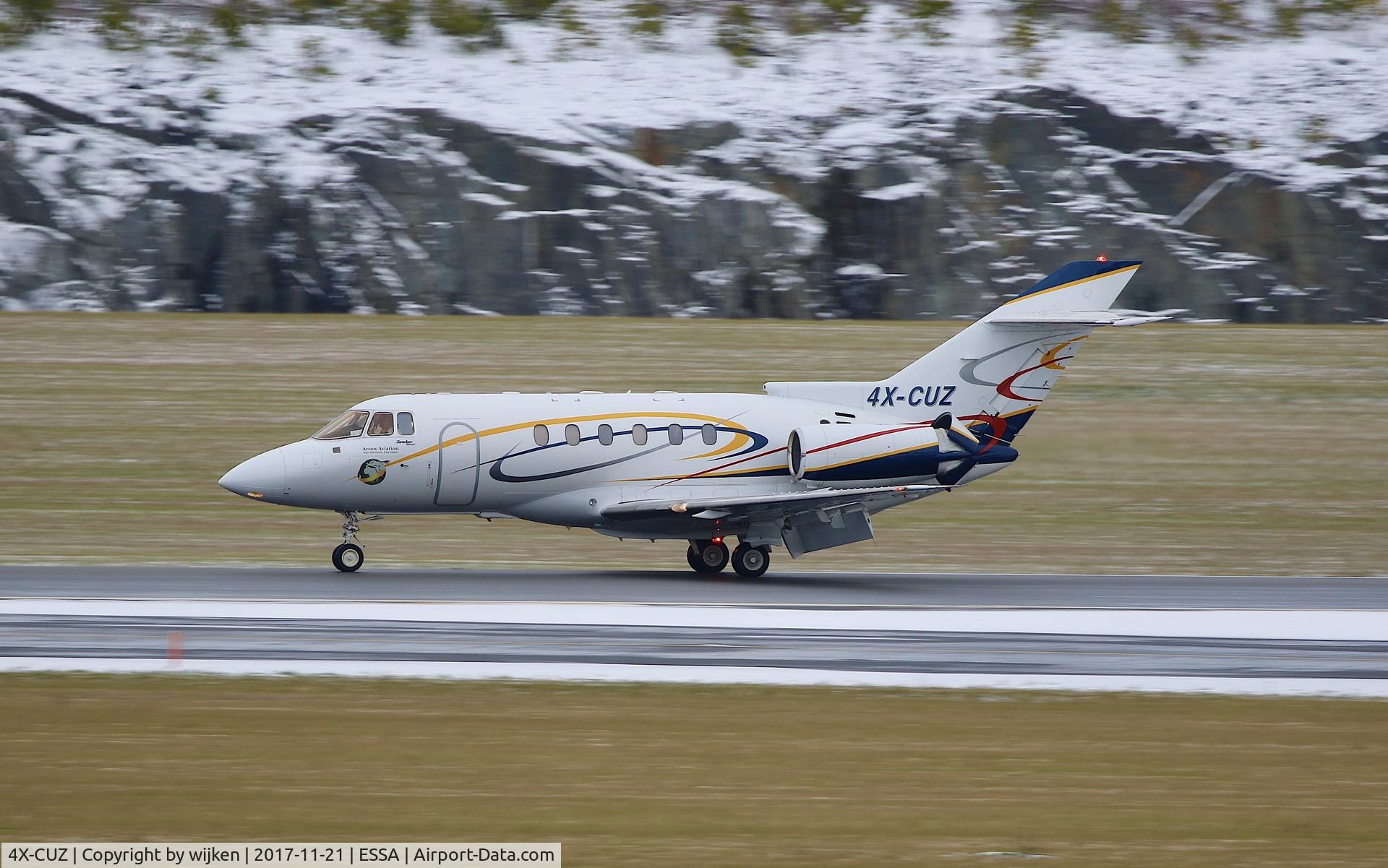 4X-CUZ, 2000 Raytheon Hawker 800XP C/N 258514, RWY 01R
