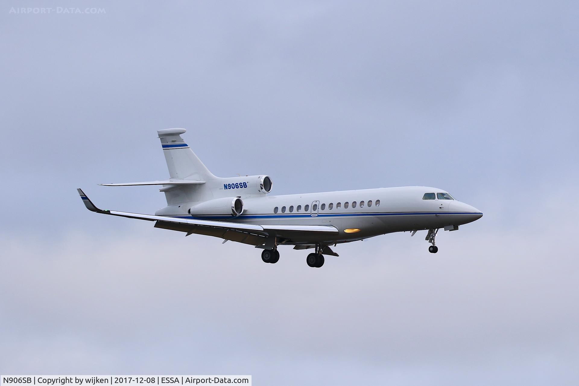 N906SB, 2009 Dassault Falcon 7X C/N 75, RWY 19L