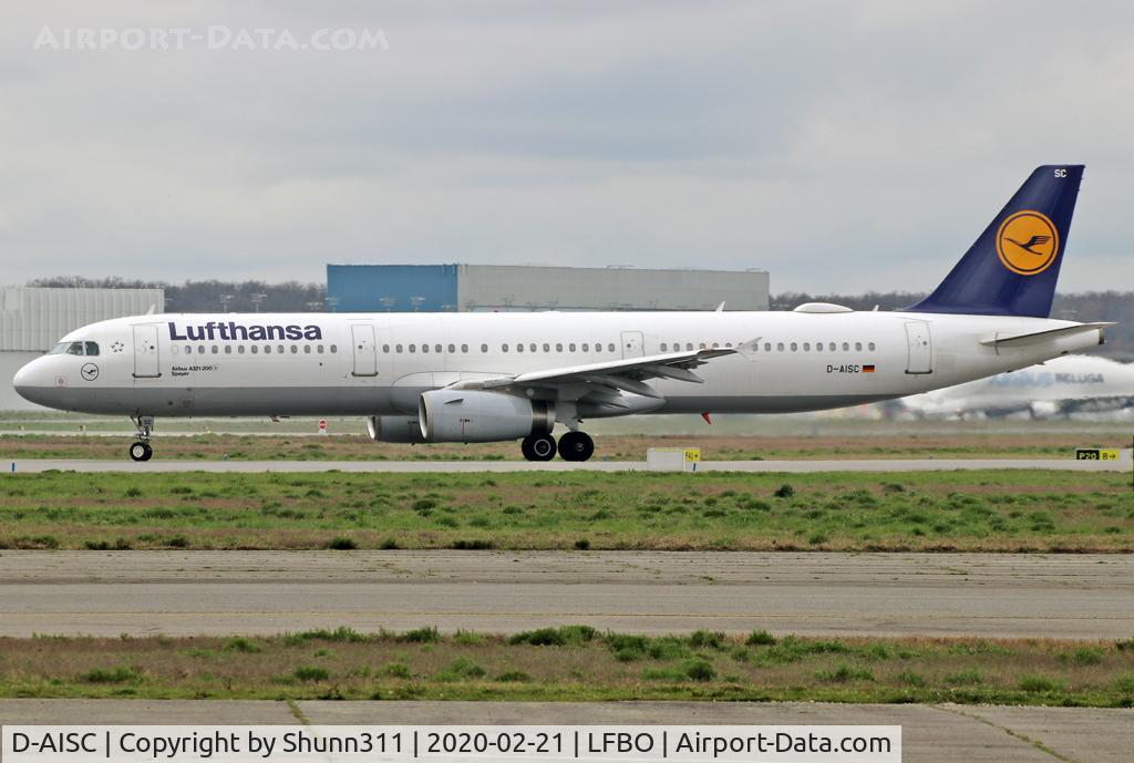 D-AISC, 1999 Airbus A321-231 C/N 1161, Lining up rwy 32R for departure from November 2... Wifi pod mounted...