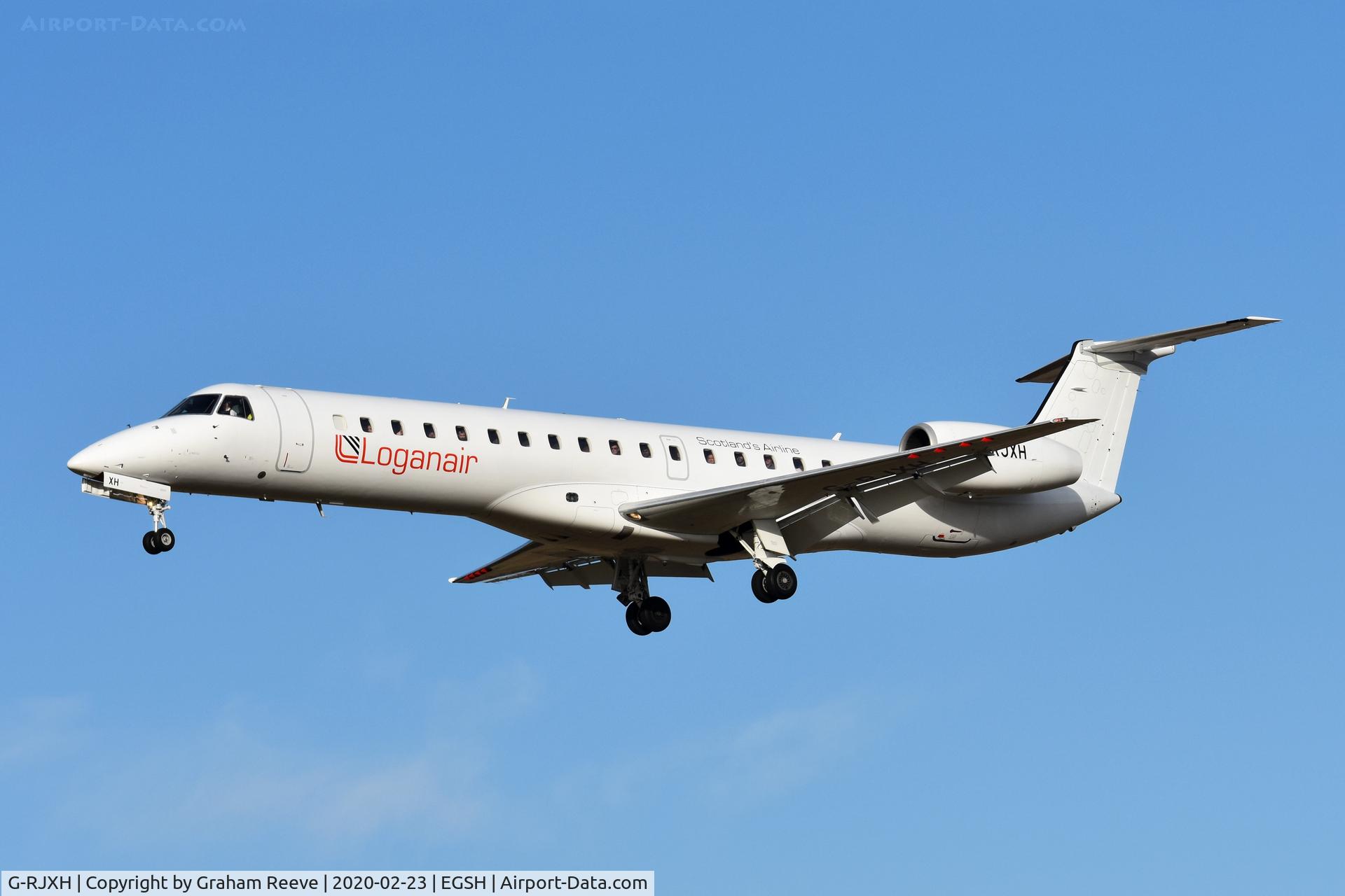 G-RJXH, 2001 Embraer EMB-145EP (ERJ-145EP) C/N 145442, Landing at Norwich.
