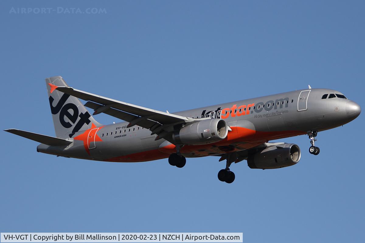 VH-VGT, 2009 Airbus A320-232 C/N 4178, from AKL