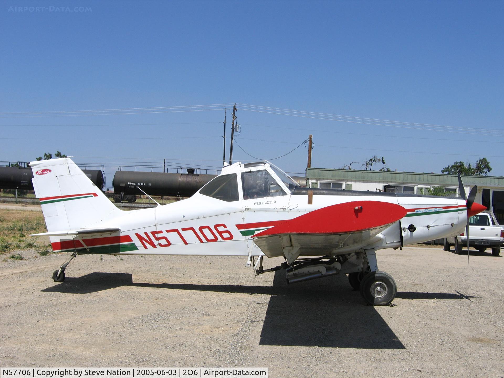 N57706, Piper PA-36-285 Pawnee Brave C/N 36-7660032, Fordel/Thiel Air Care Piper Pa-36-285 Brave (with spreader) at Chowchilla, CA