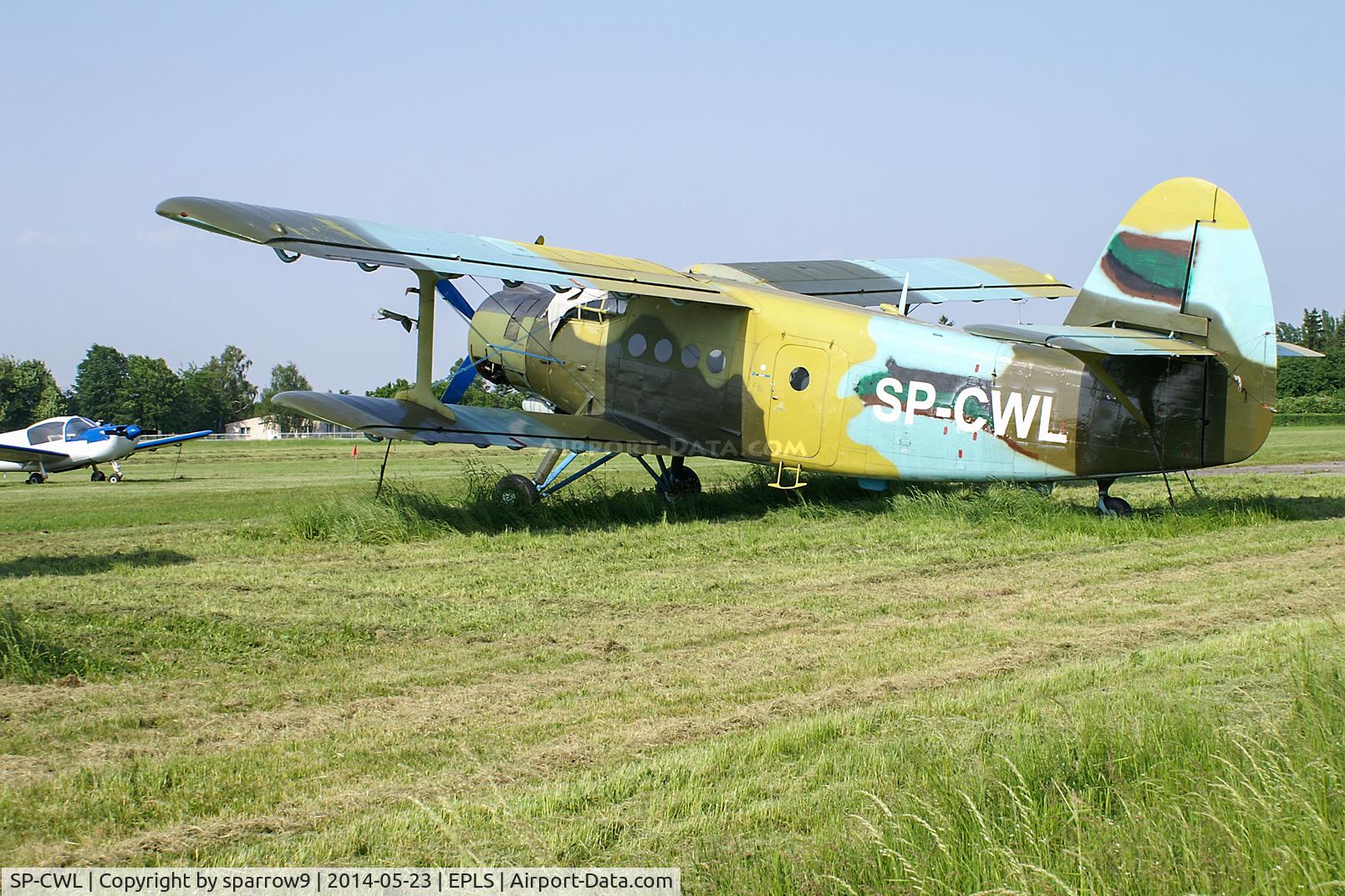 SP-CWL, Antonov An-2T C/N 1G85-54, On the glider-field