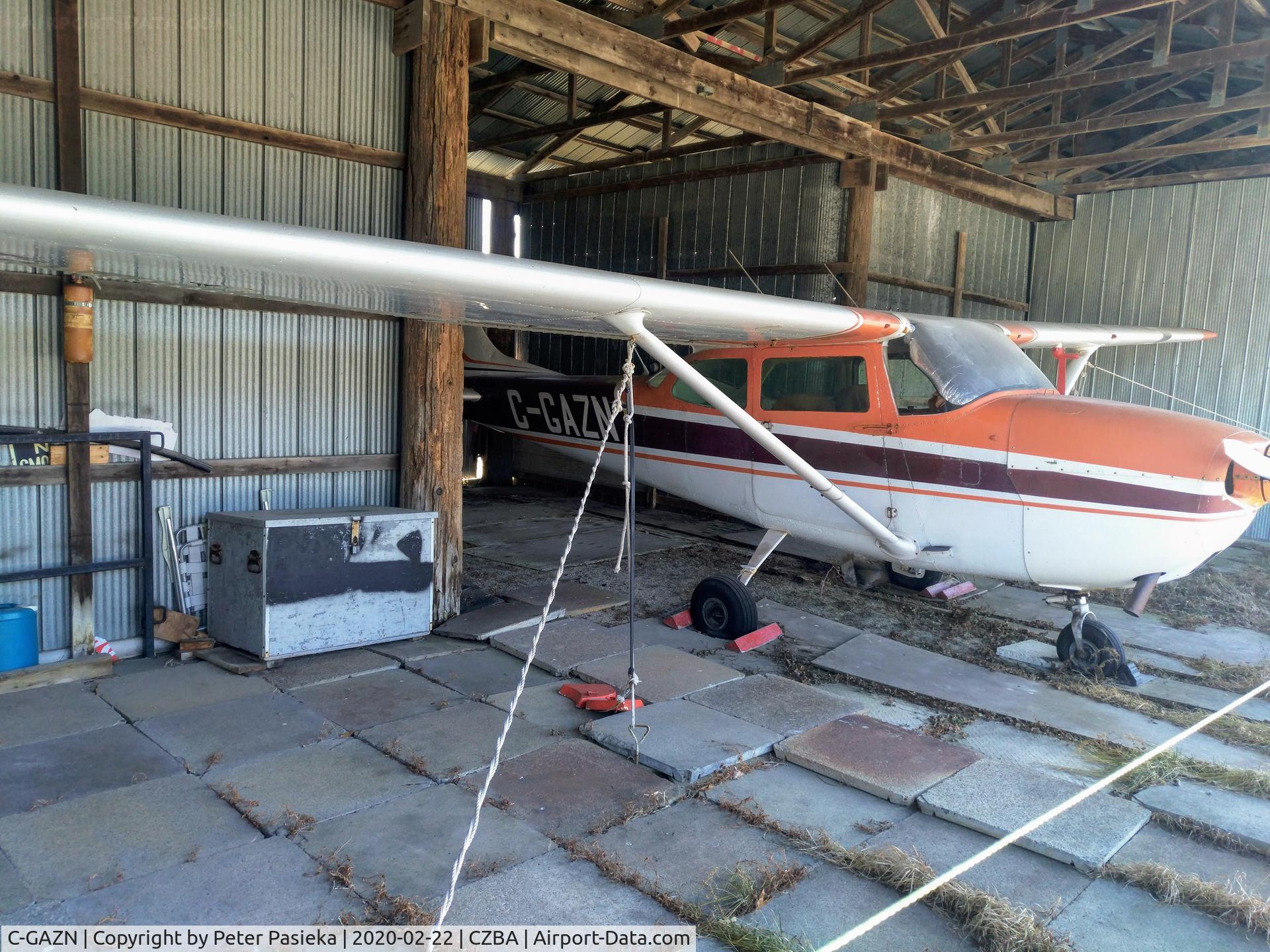 C-GAZN, 1969 Cessna 172K Skyhawk C/N 17257191, Looks like no one cares about it anyone. Sad.