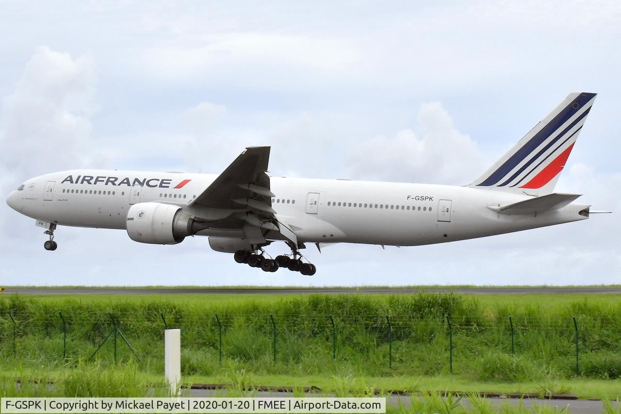 F-GSPK, 2000 Boeing 777-228/ER C/N 29010, Landing rwy 30