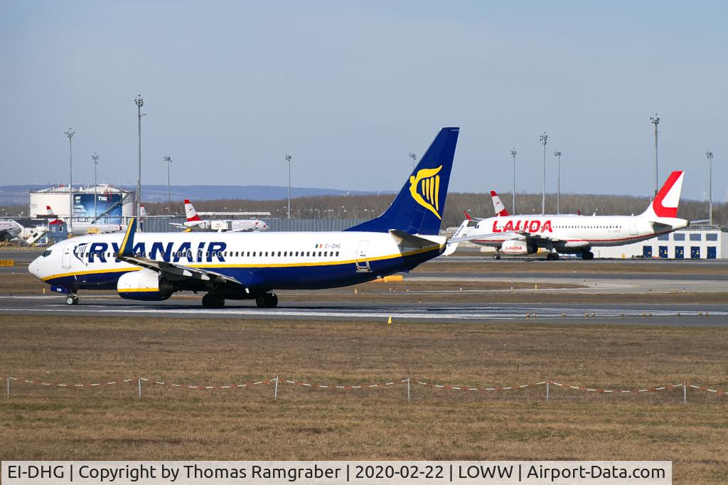 EI-DHG, 2005 Boeing 737-8AS C/N 33576, Ryanair Boeing 737-800 together with Laudamotion Airbuis A320 OE-LOM