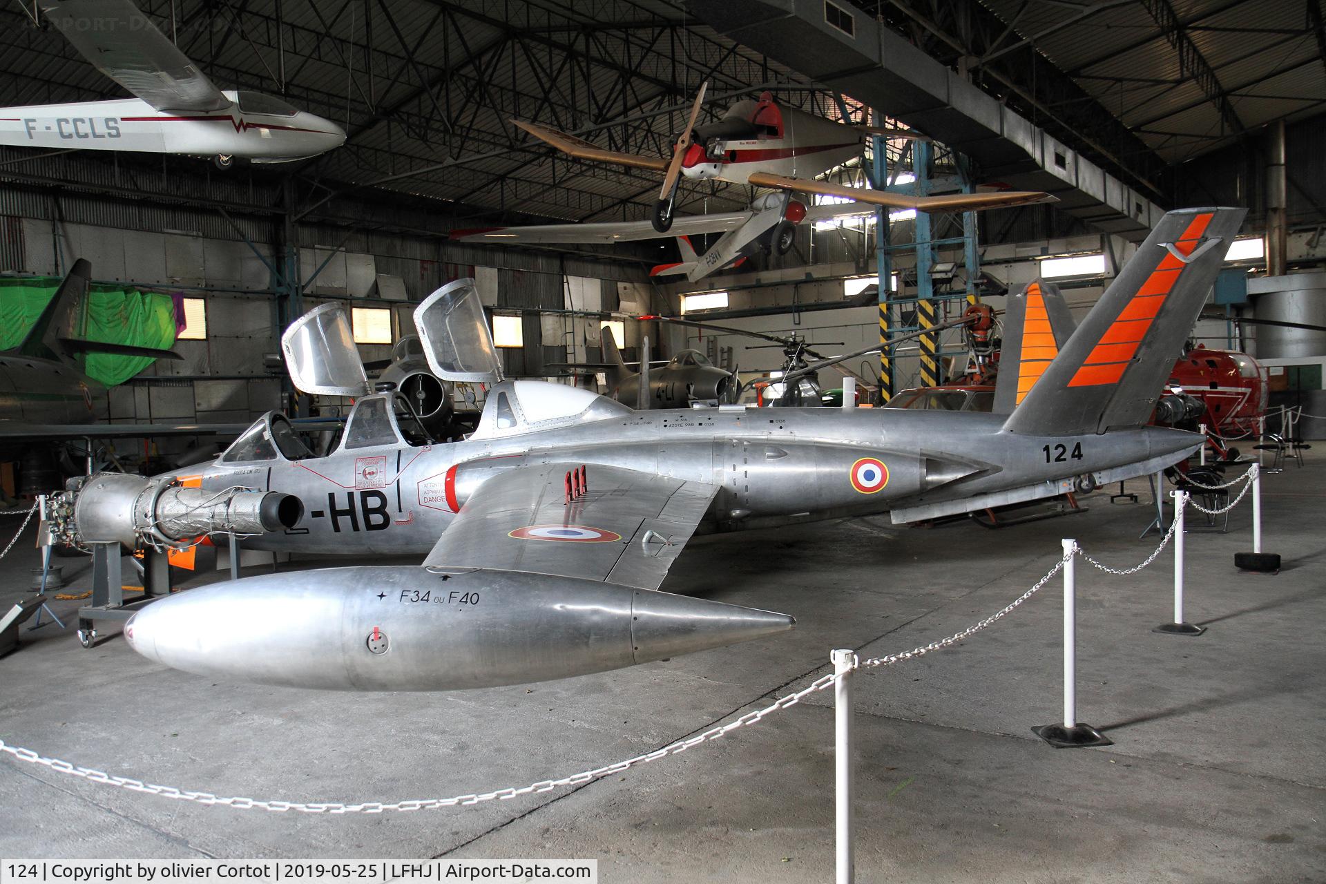 124, Fouga CM-170 Magister C/N 124, nice but full museum