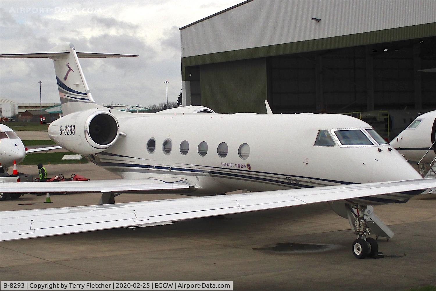 B-8293, 2013 Gulfstream Aerospace G450 (GIV-X) C/N 4293, Packed in - on a crowded Luton ramp