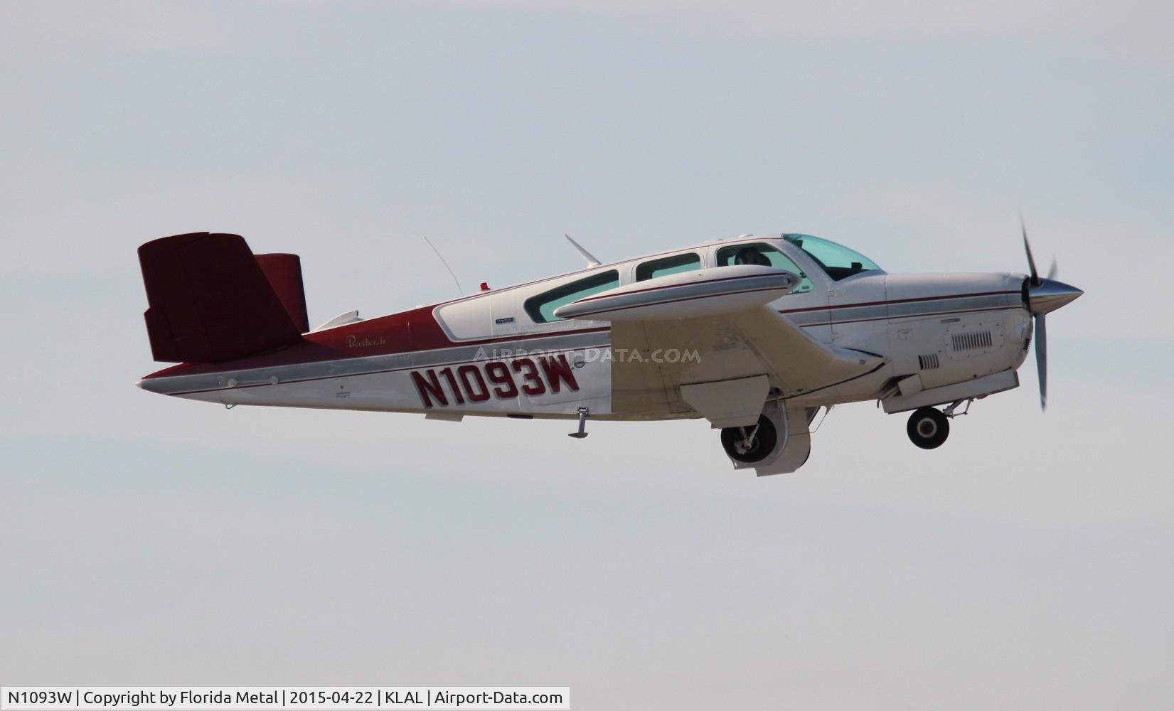 N1093W, 1973 Beech V35B Bonanza C/N D-9506, Bonanza 35