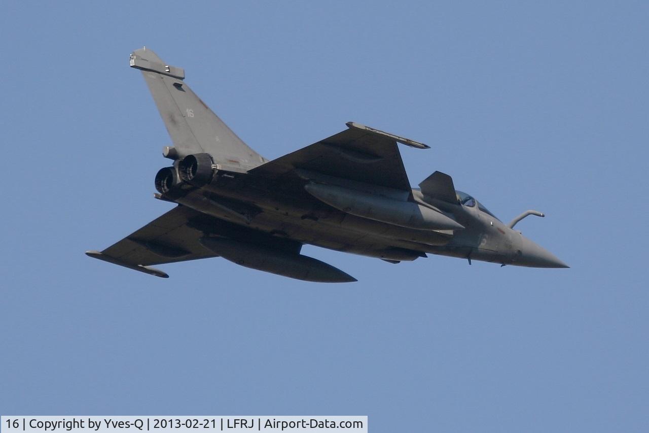 16, Dassault Rafale M C/N 16, Dassault Rafale M, Climbing from rwy 08, Landivisiau Naval Air Base (LFRJ)